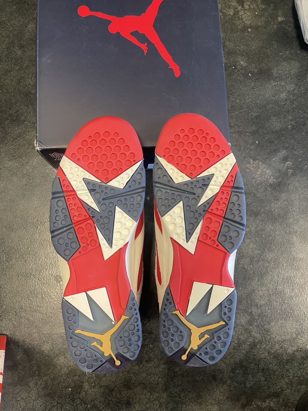 Jordan Brand Jordan 7 Trophy Room Size US 12 / EU 45 - 5 Thumbnail