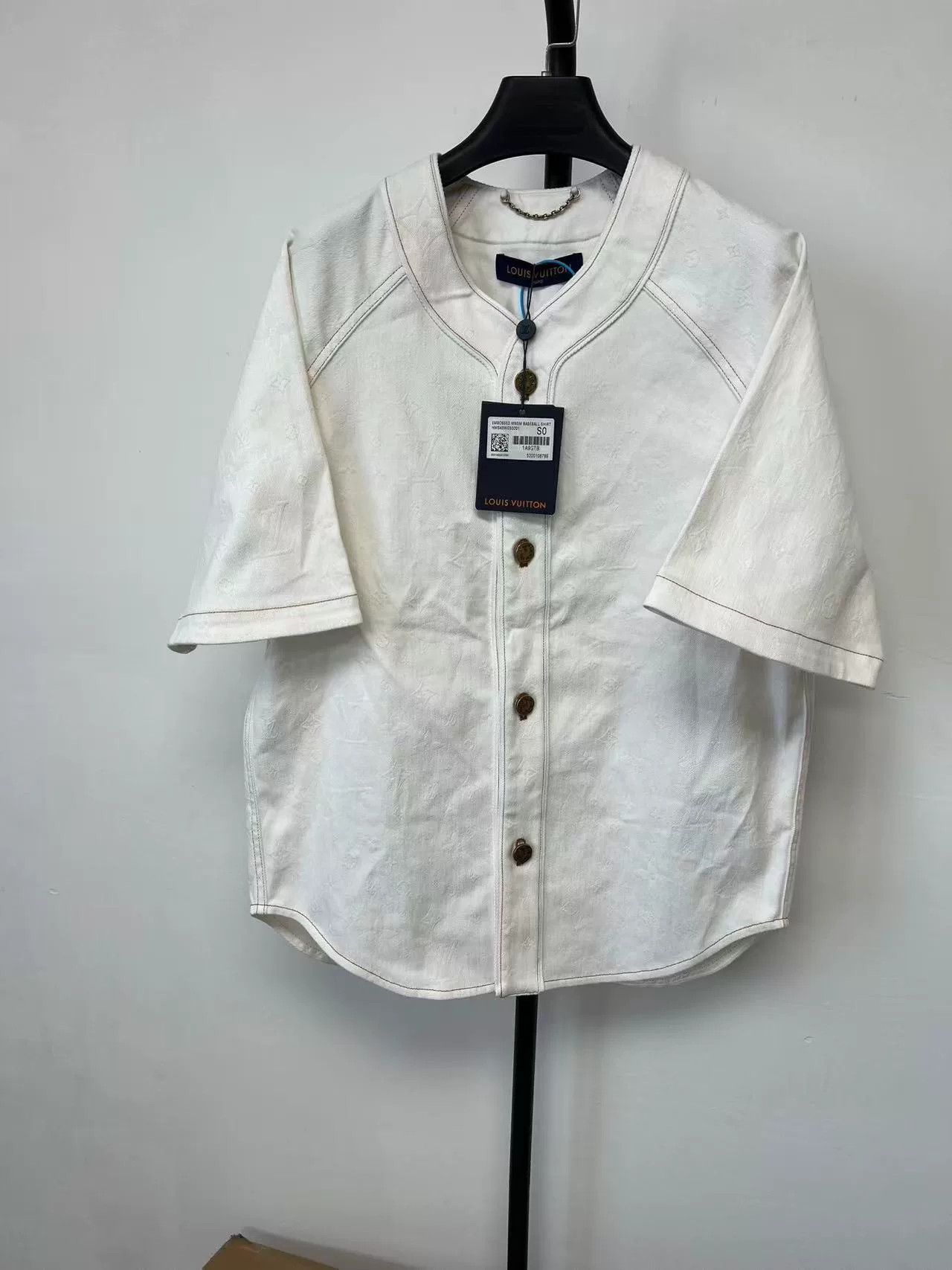 Louis Vuitton louis vuitton white short sleeve shirt Size US S / EU 44-46 / 1 - 1 Thumbnail