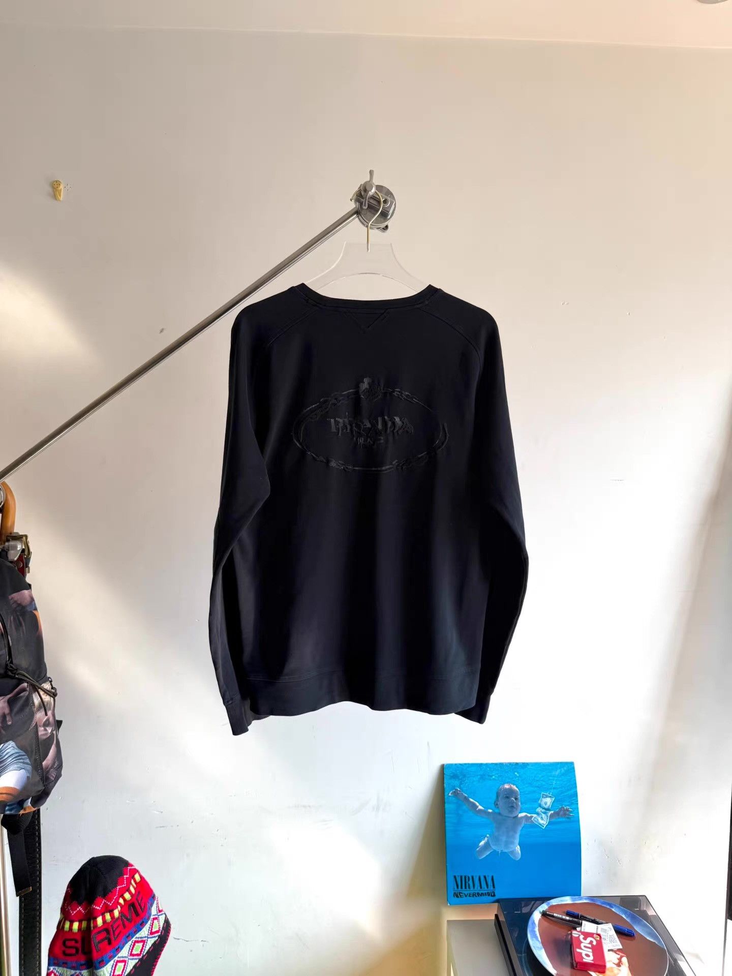 Prada Prada Embroidered Long Sleeve Sweatshirt Q17 Size US M / EU 48-50 / 2 - 1 Thumbnail