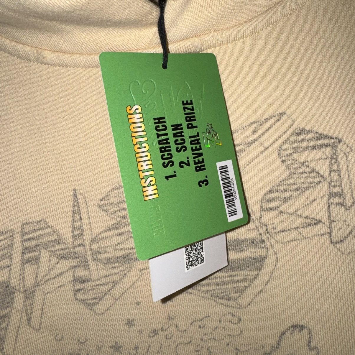 TRIPLE SEVENS Triple Sevens Surf Bear Graphic beige Hoodie Pullover Size US M / EU 48-50 / 2 - 4 Thumbnail