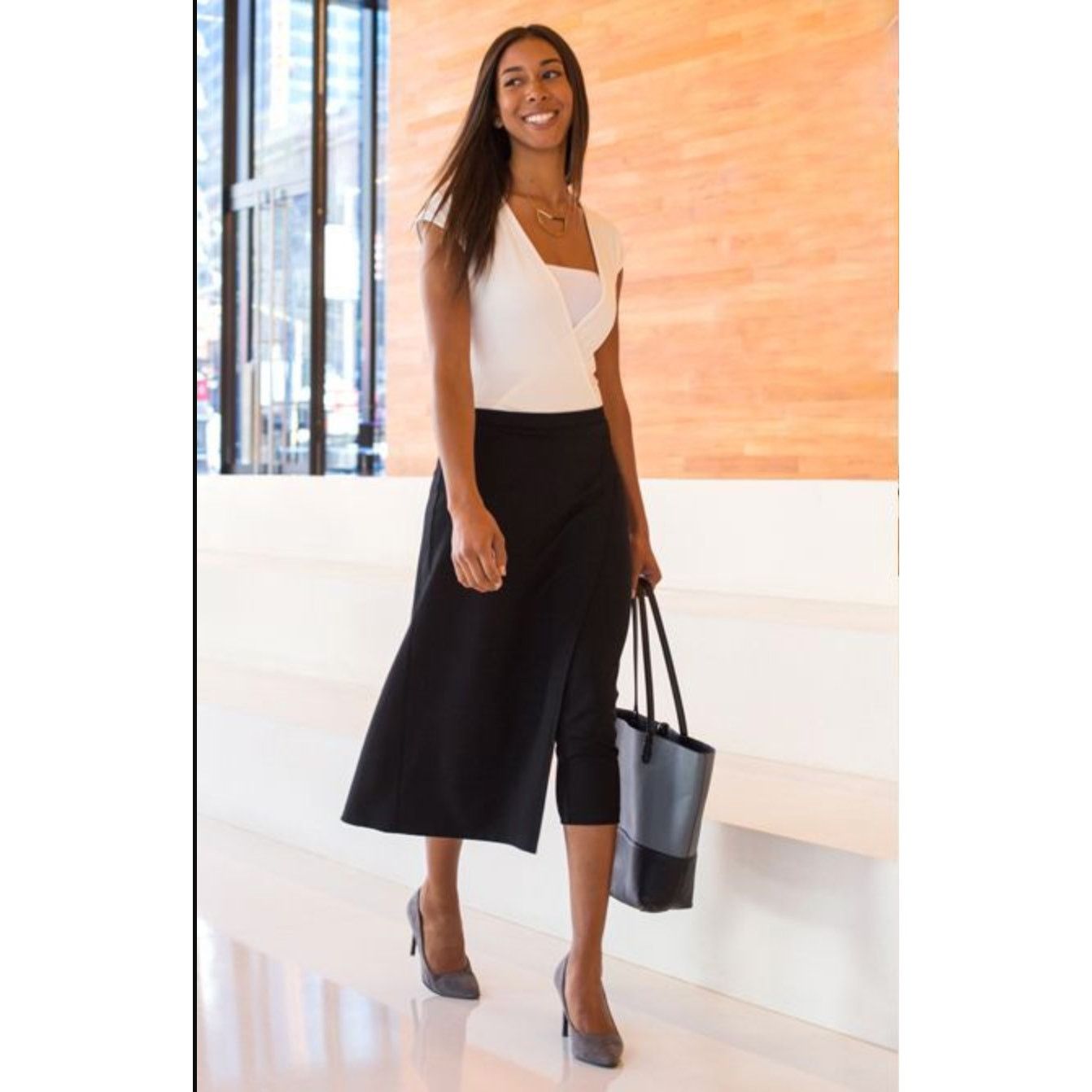 Betabrand Betabrand Sassiest Skirt Overlay Ponte Crop Pants Black XXL Size 42" / US 20 - 9 Thumbnail