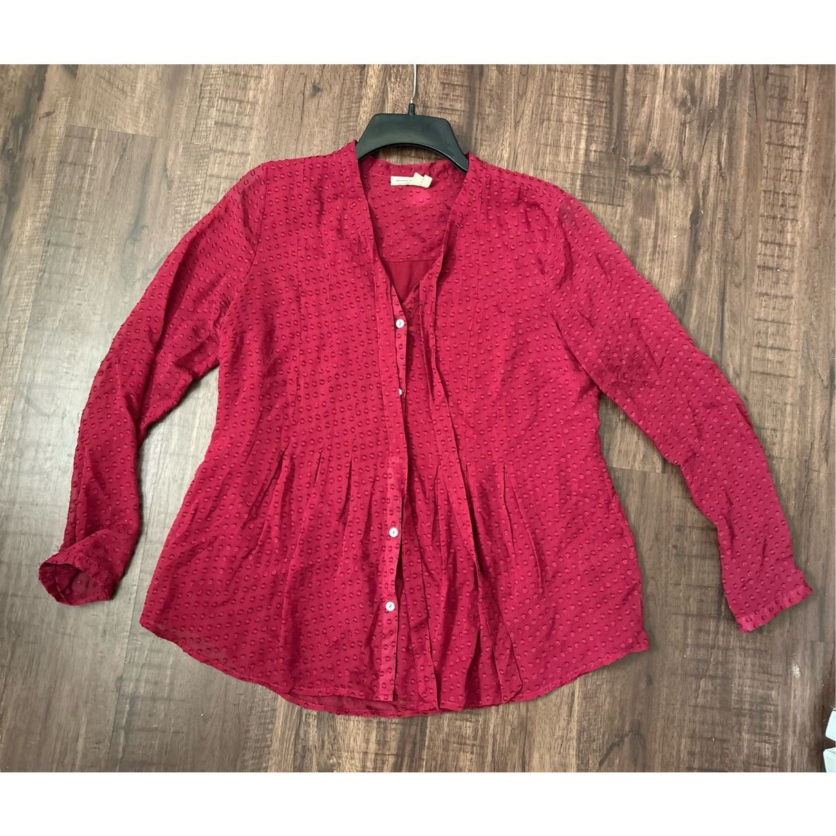 Anthropologie Anthropologie Meadow Rue Clipdot Tieneck Blouse in Raspberry Size S / US 4 / IT 40 - 2 Thumbnail