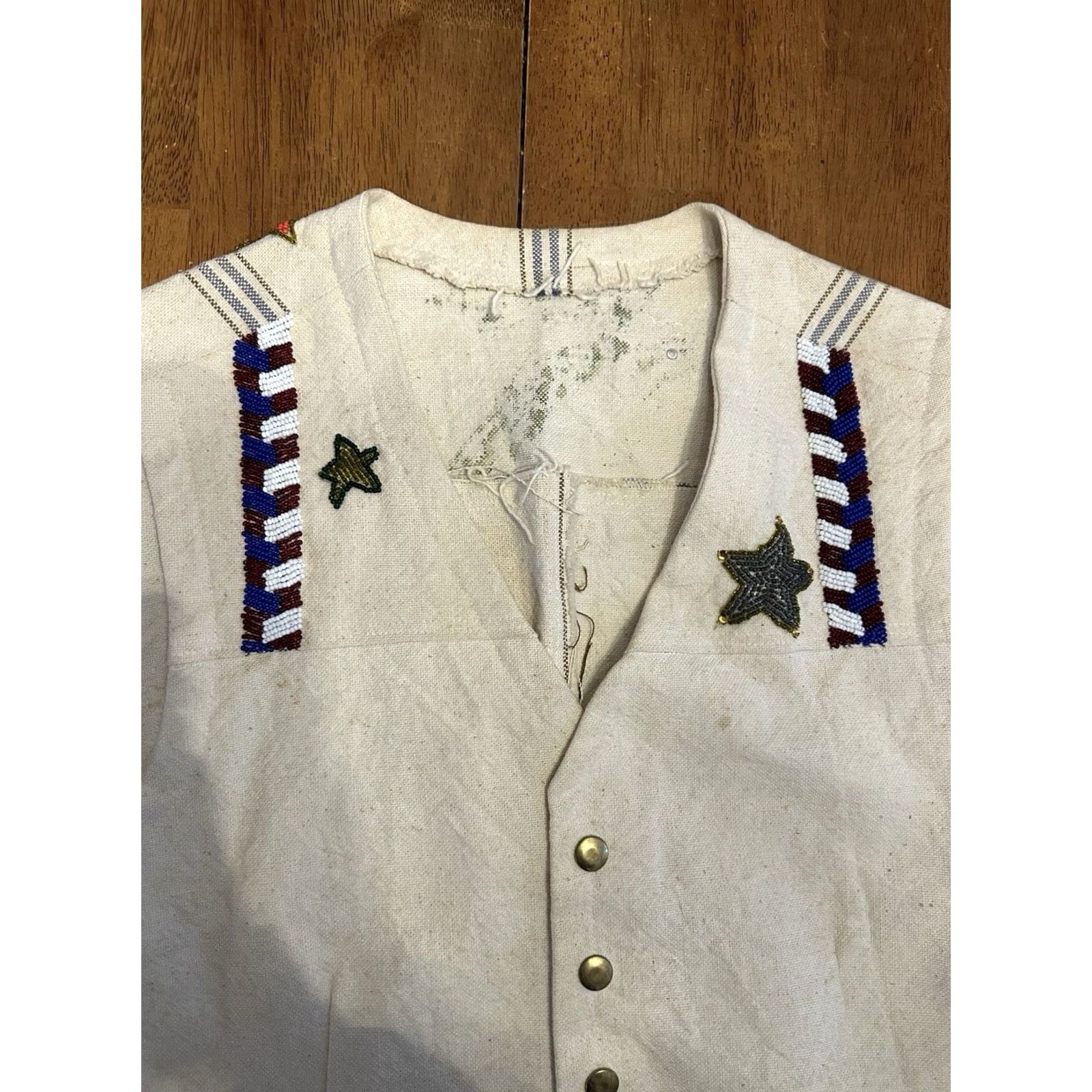 Vintage VINTAGE Vest Embroidered Small Scovill Snaps 60s 70s True Leather Ivory Womens Size S / US 4 / IT 40 - 6 Thumbnail