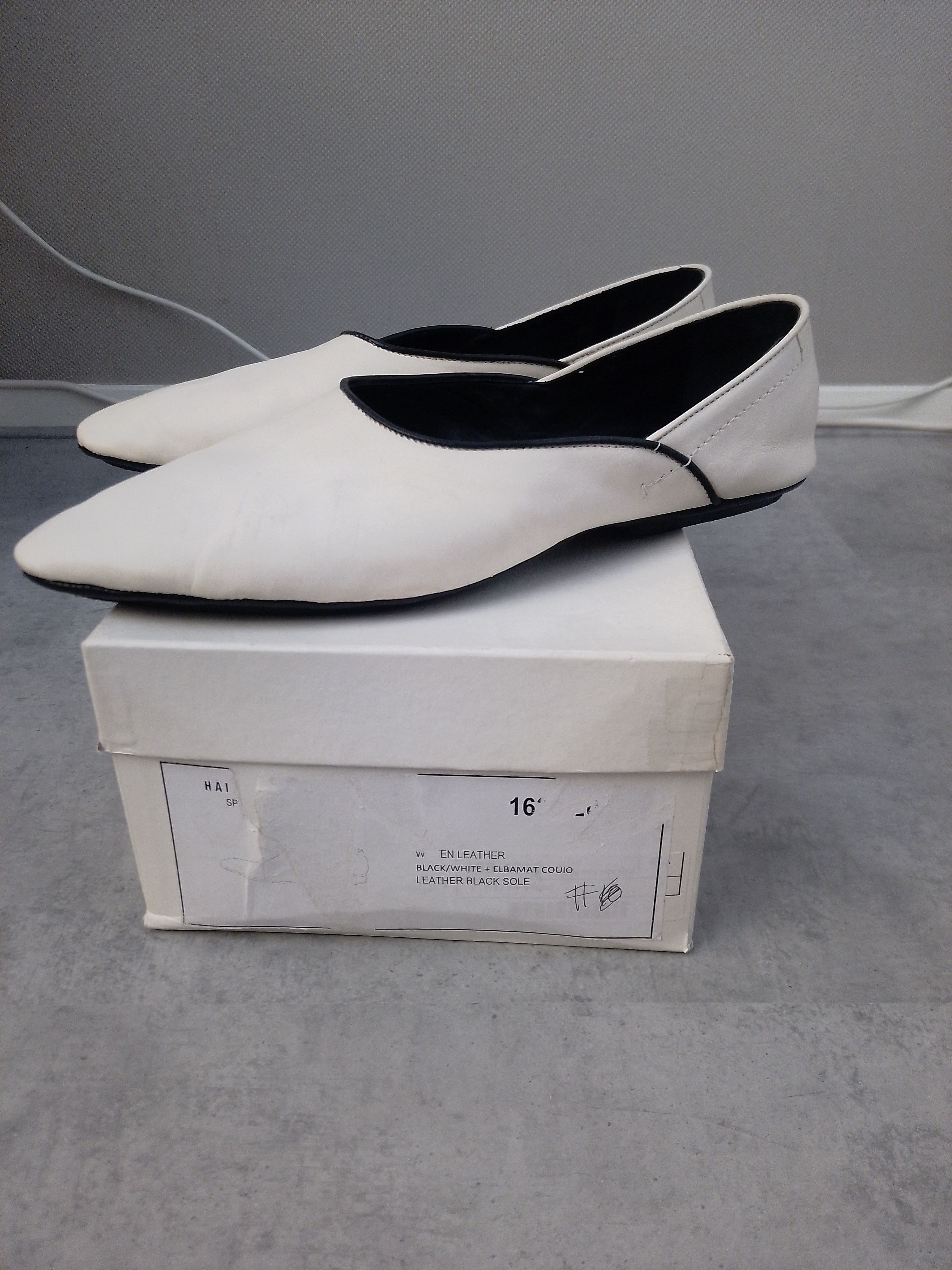 Haider Ackermann SS20 White Leather Babouche Loafer Size US 11 / EU 44 - 1 Thumbnail