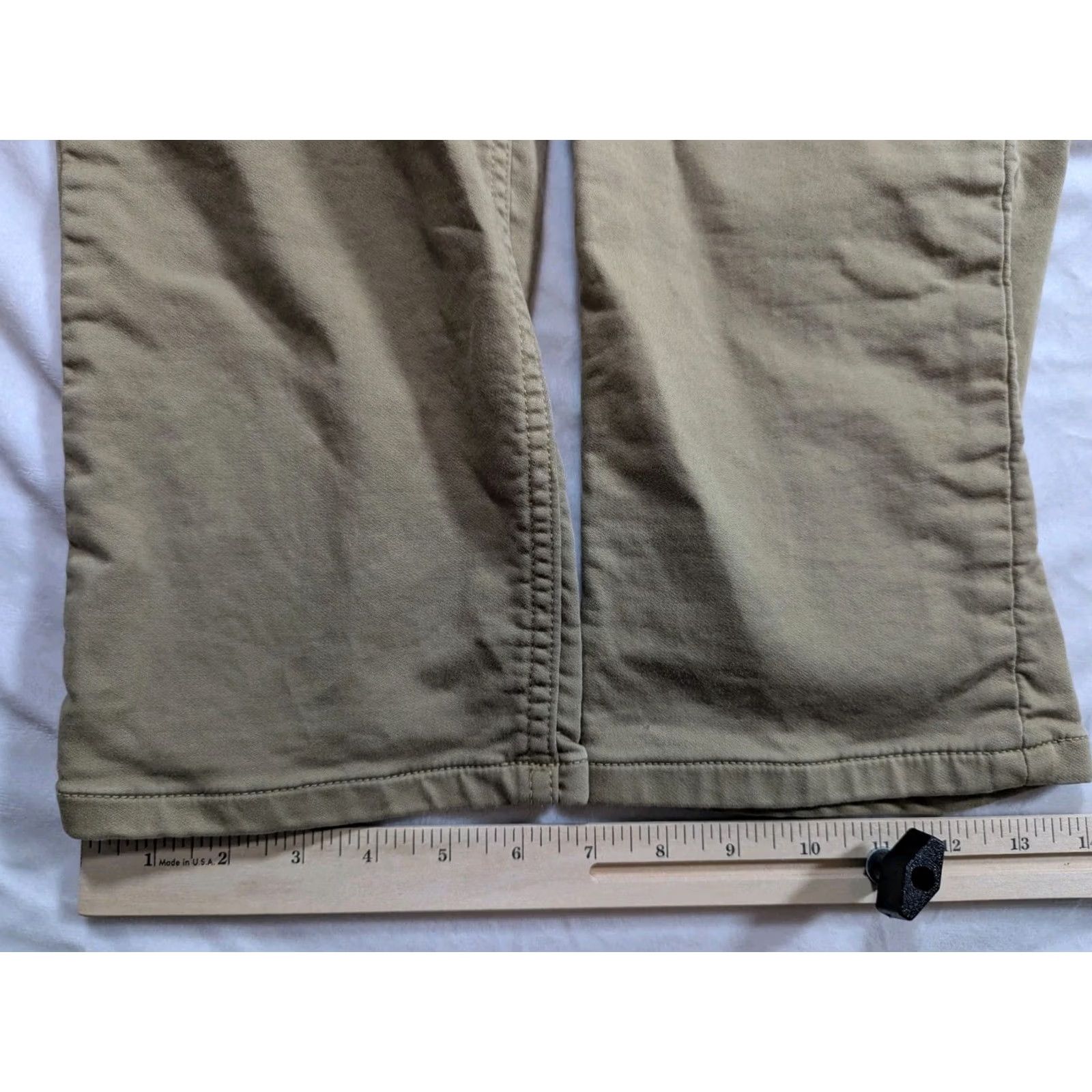 Quince Quince Mens Pants 32x34 Tan Khaki Traveler 5 Pocket Stretch EUC Jeans Be beige 33 Inseam Details: Travel Mens Regular Front Flat Pocket Stretch] Size US 32 / EU 48 - 6 Thumbnail