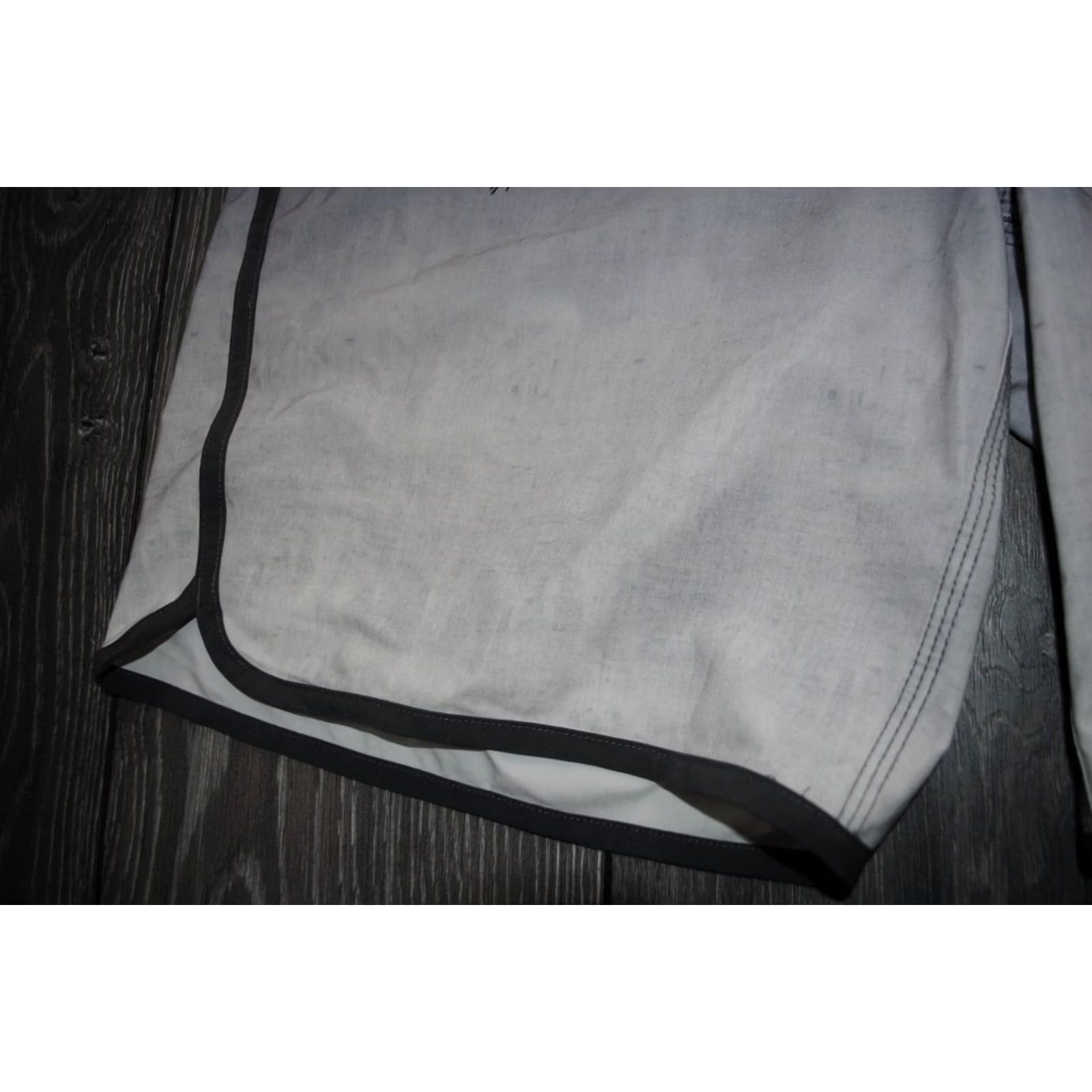 Oakley OAKLEY MIRAGE PALM 19 INCHES BOARD SWIM BEACH SHORTS GREY MEN 30 US/EU Size US 30 / EU 46 - 3 Thumbnail