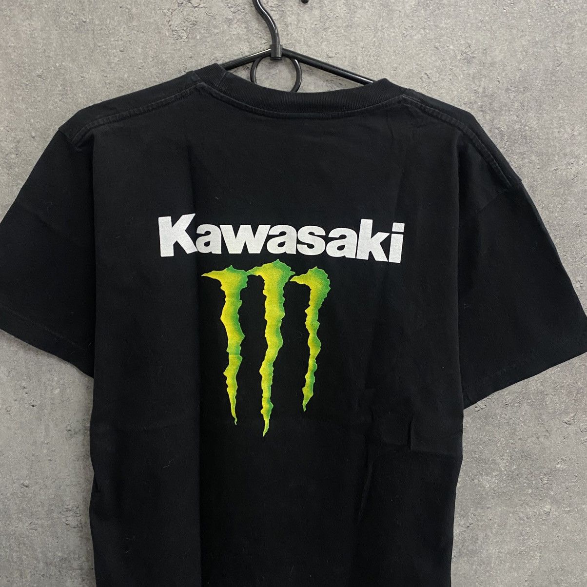 Vintage Vintage Kawasaki Monster Energy Racing Big Logo T-Shirt Size US L / EU 52-54 / 3 - 9 Thumbnail