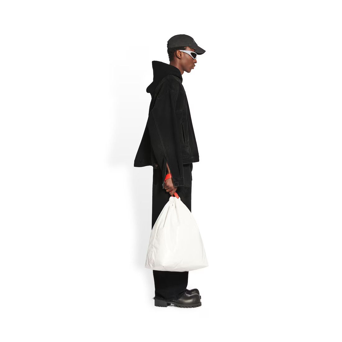 Balenciaga o1in1g1024 Pull-Over Jacket in Black Size US XL / EU 56 / 4 - 5 Thumbnail