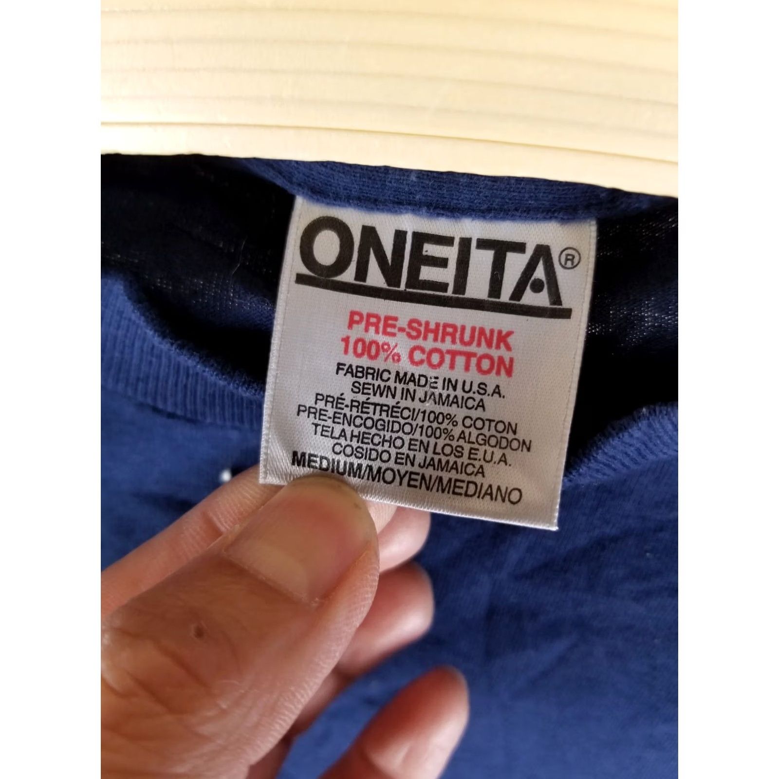 Vintage VINTAGE 90'S ALASKA STAR SINGLE STITCH NAVY ONEITA COTTON T-SHIRT M Mens Blue 100% Cotton 27 INCH 18 INCH Chest NIKE? Size US M / EU 48-50 / 2 - 3 Thumbnail