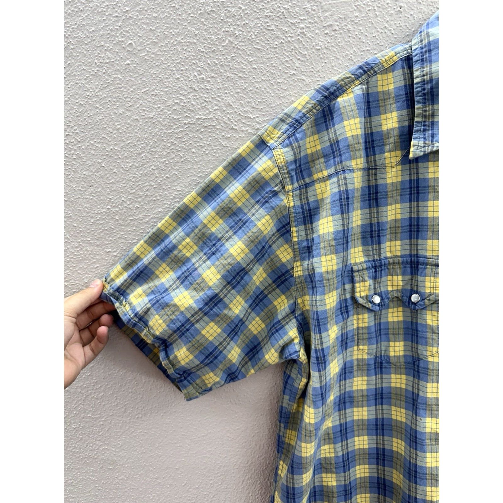 Gap Gap Factory Store Mens Shirt XL Blue Yellow Plaid ShortSleeve Pearl Snap Up Size US XL / EU 56 / 4 - 3 Thumbnail
