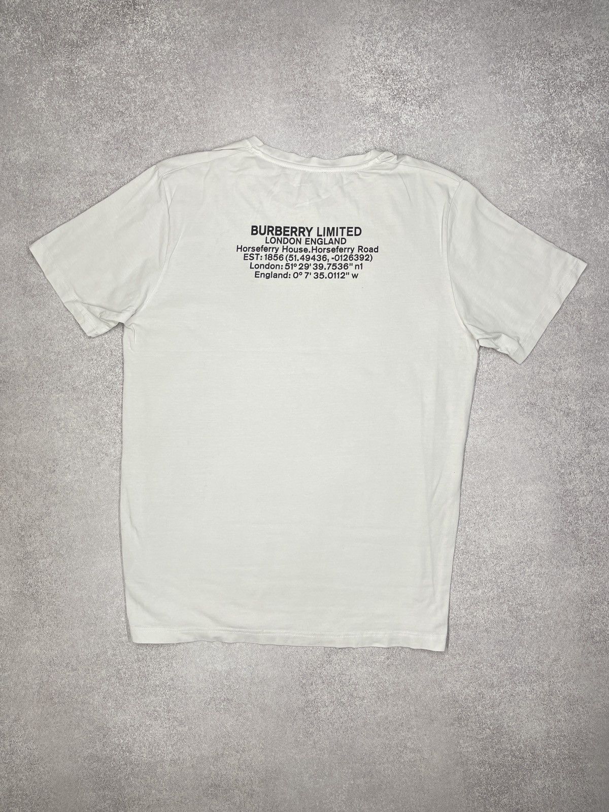 Burberry × Designer Mens Burberry London England Limited T Shirt White Big Logo Size US XL / EU 56 / 4 - 2 Thumbnail
