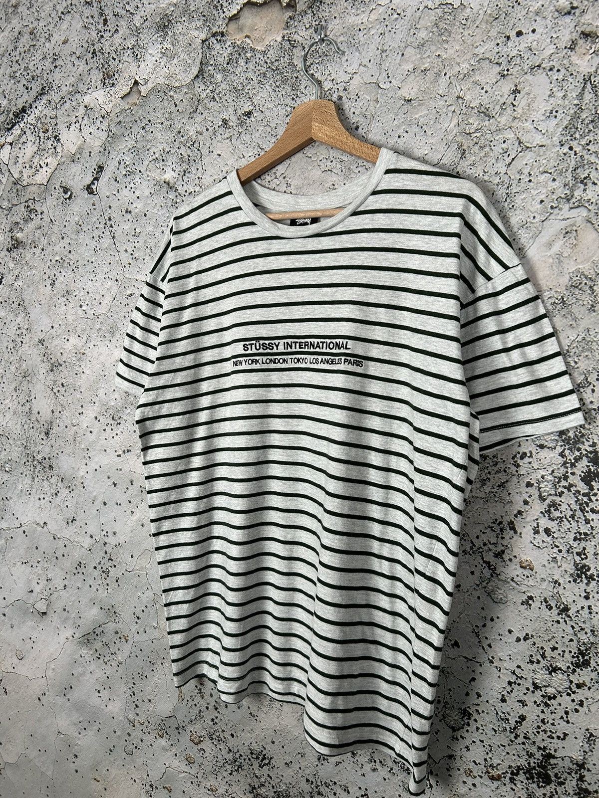 Stussy Vintage Stussy International Stripped Tee Streetwear Hype Size US S / EU 44-46 / 1 - 2 Thumbnail