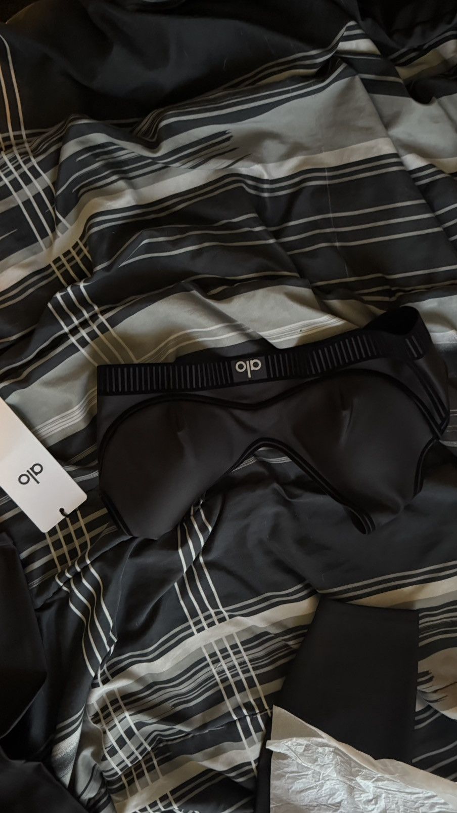Alo Yoga Womens Alo Set Size S / US 4 / IT 40 - 6 Thumbnail