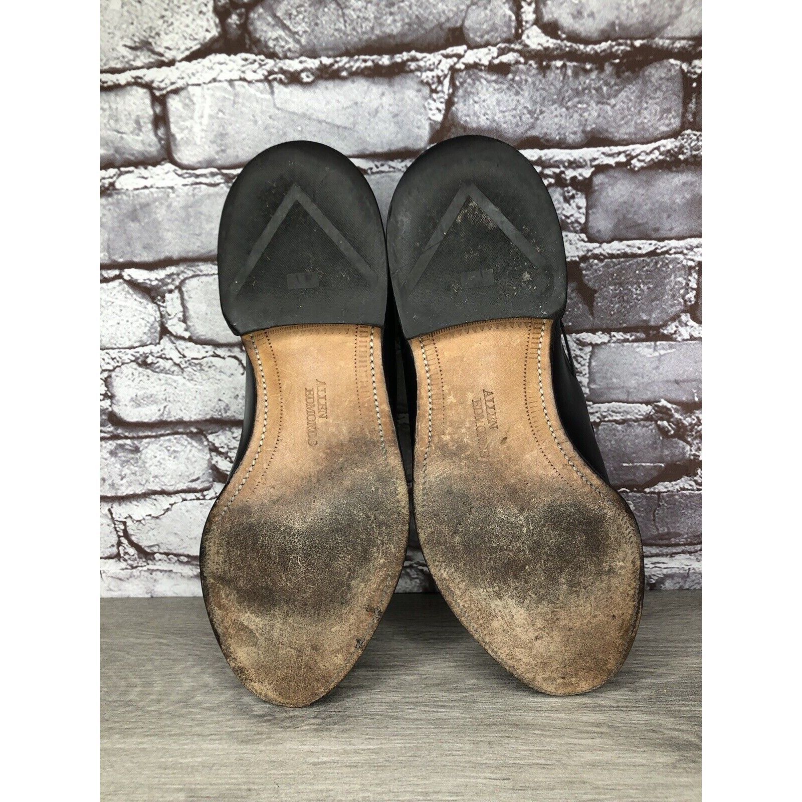 Allen Edmonds Allen Edmonds Grayson Black Leather Tassel Loafers Dress Sho Size US 11 / EU 44 - 14 Thumbnail