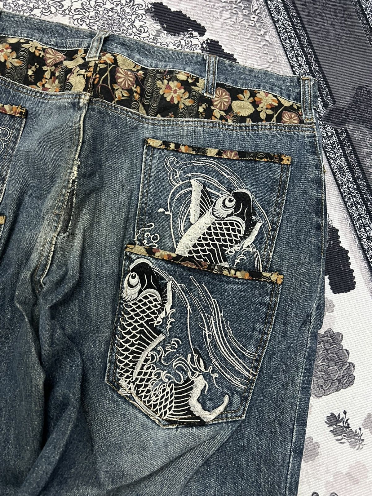 Karakuri Tamashii Vintage Karakurii Tamashi Koii Embroidery Baggy Jeans Size US 39 - 3 Thumbnail