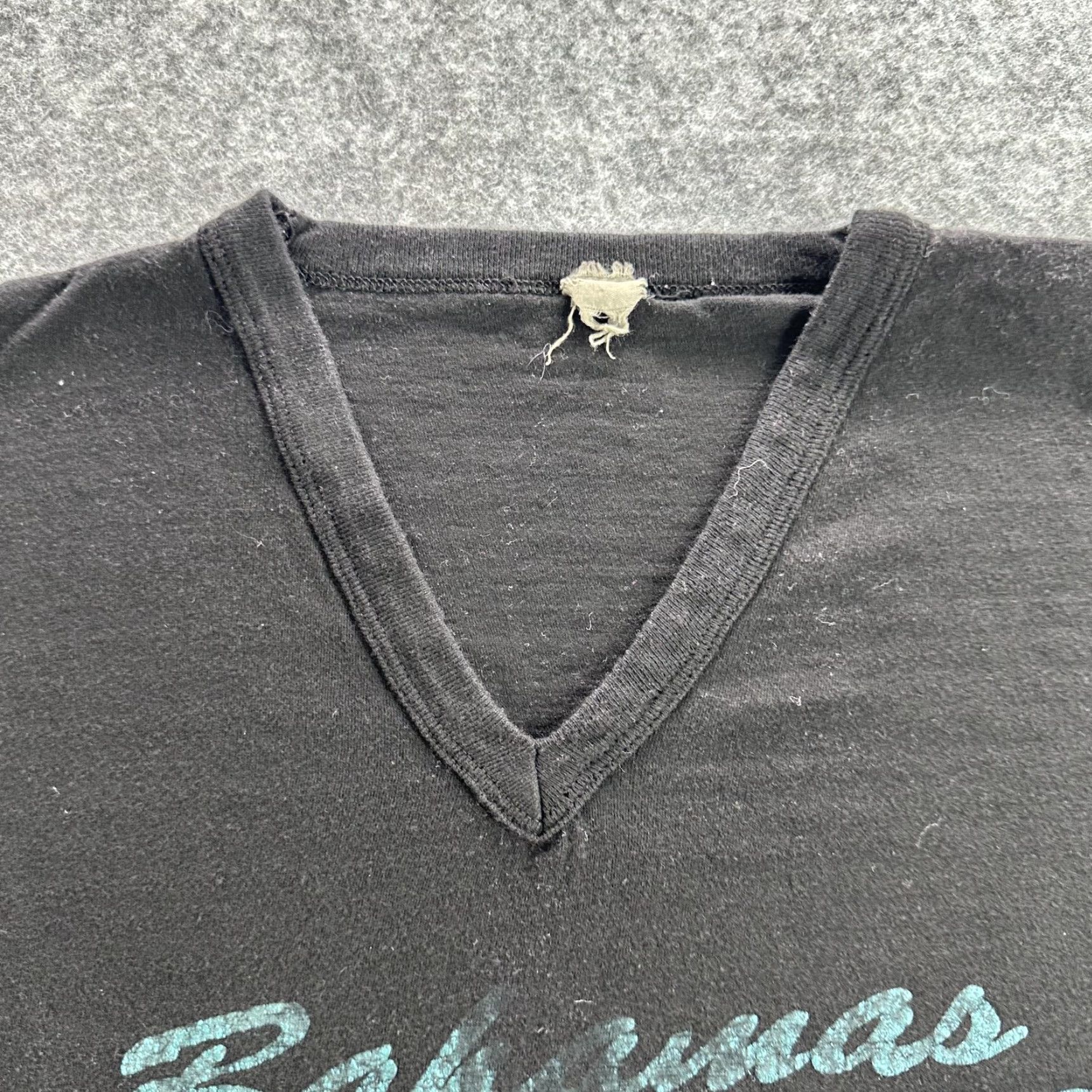 Other VINTAGE Bahamas Nassau Shirt Mens Large Black V-Neck Palm Tree Graphic Print short sleeve Size US L / EU 52-54 / 3 - 7 Thumbnail