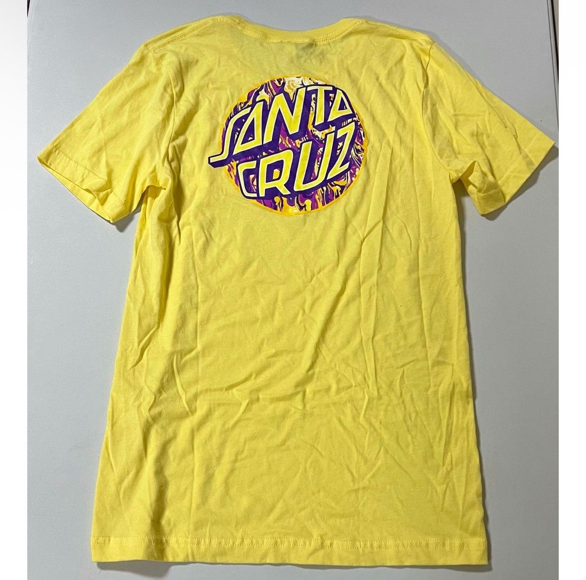 Santa Cruz Skateboards Santa Cruz Yellow Purple Logo Graphic Shirt Top Tee Size S 💛 Size US S / EU 44-46 / 1 - 3 Thumbnail