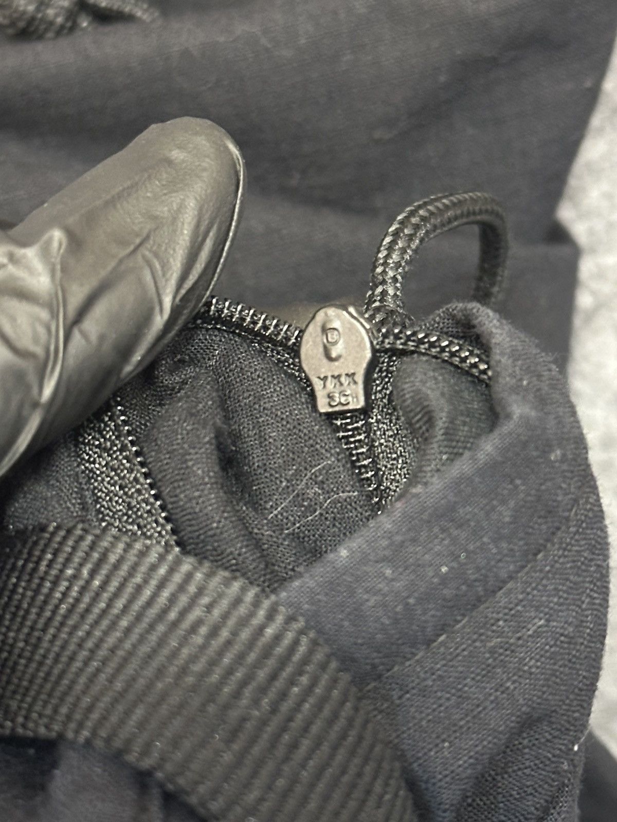 Nike ACG Nike ACG trail pants with a built-in belt and zip pockets. Size US 34 / EU 50 - 18 Thumbnail