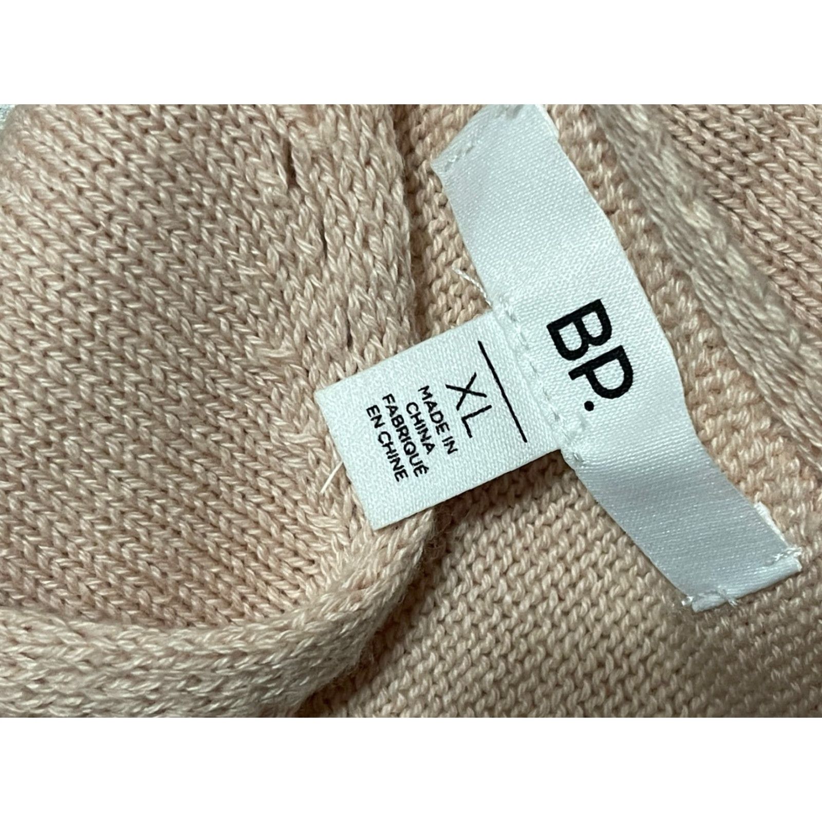 Vintage BP Tank Top Women's XL Pink Crop Top Sleeveless V-Neck Pullover Cropped Tank Casual Modern 90s? Wait, no new info. Size XL / US 12-14 / IT 48-50 - 5 Thumbnail