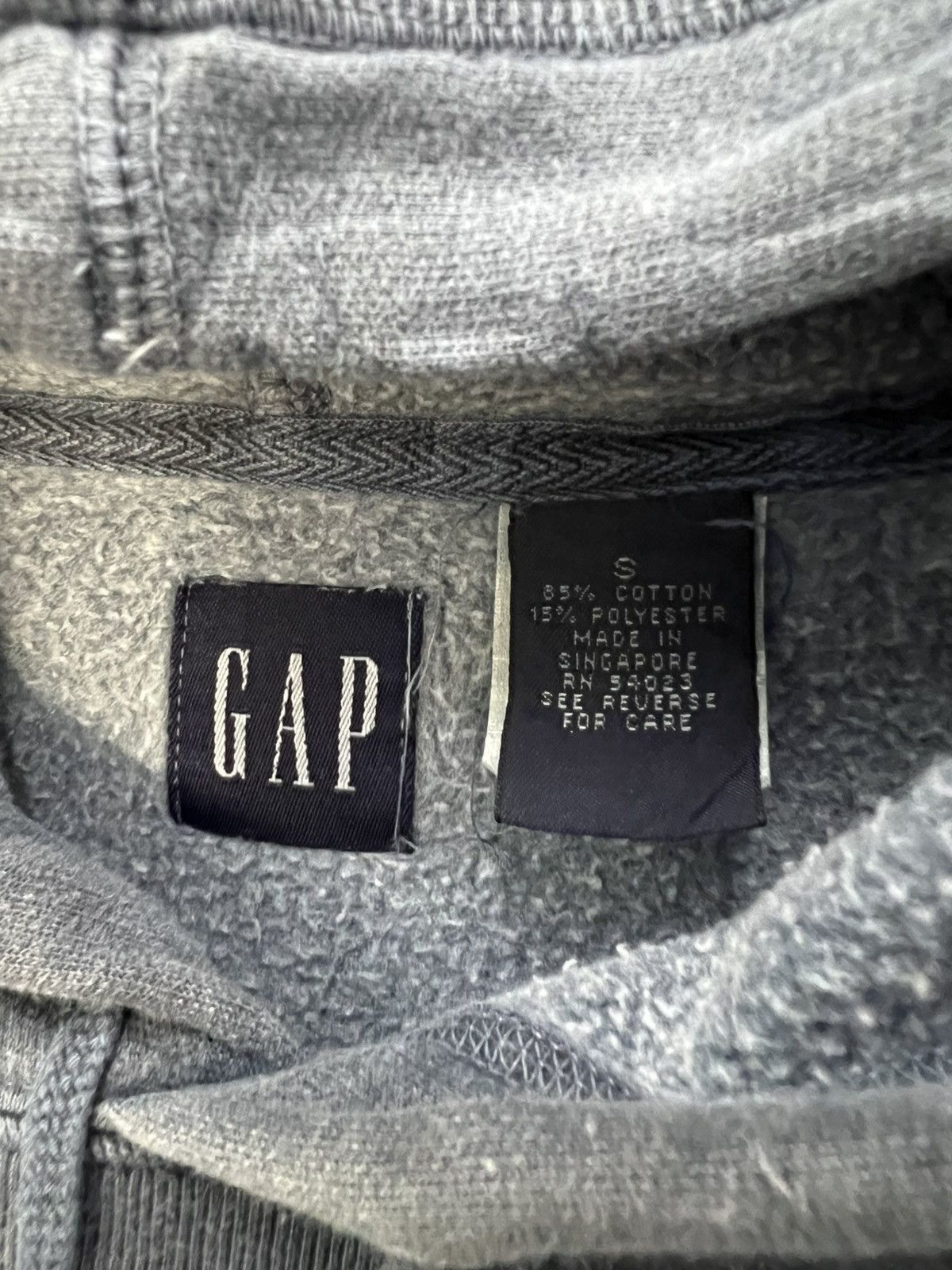 Gap 🔥 RARE & DISTRESSED 🔥 90's GAP Plain Streetwear - S Size US M / EU 48-50 / 2 - 6 Thumbnail