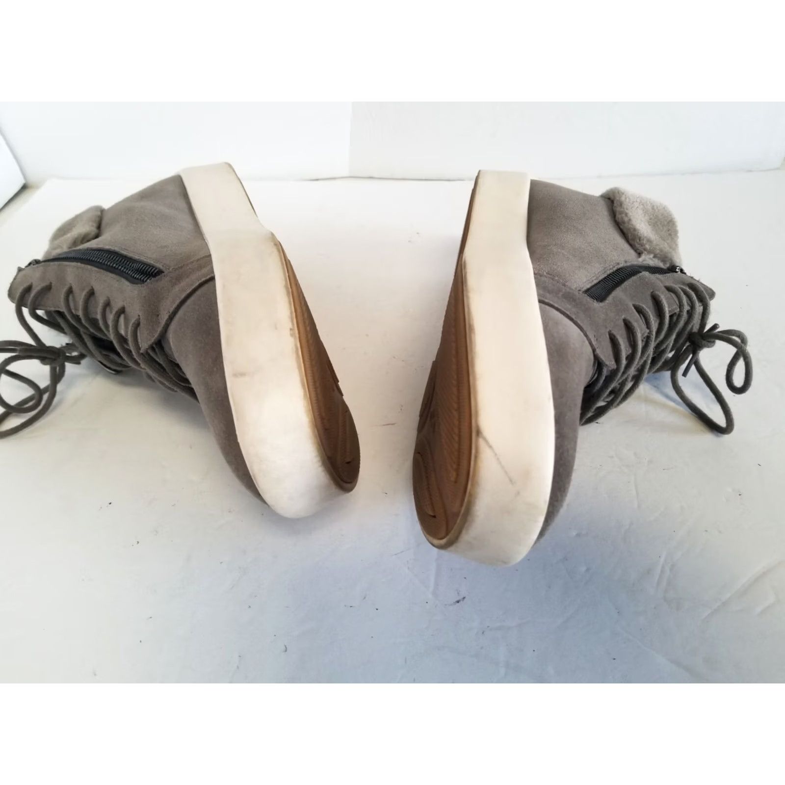 Vintage Russell Park Leather Suede Gray High Top Fashion Sneakers Men Size 10 Leather Outsole Leather Lining Casual Modern Hi-Top M-Width Size US M / EU 48-50 / 2 - 7 Thumbnail