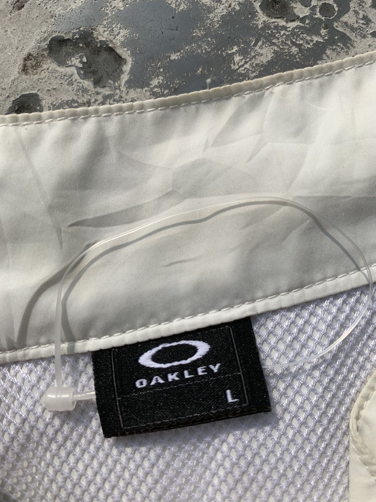 Oakley Vintage Oakley Logo Center Half Zipper Size US L / EU 52-54 / 3 - 8 Thumbnail