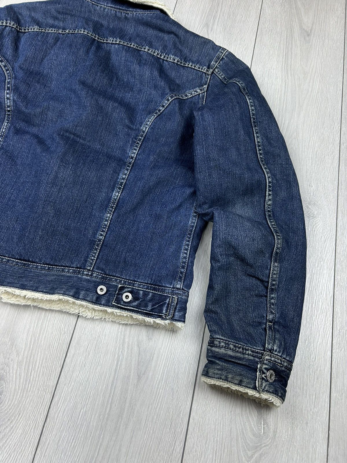 Diesel × Vintage Diesel Vintage Sherpa Denim Jacket Size M - L Blue Size US M / EU 48-50 / 2 - 12 Thumbnail
