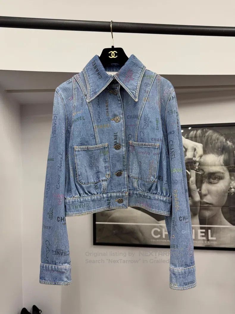 Chanel Chanel Blue graffiti denim jacket Size XS / US 0-2 / IT 36-38 - 1 Thumbnail