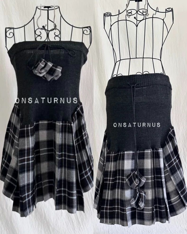 Vivienne Westwood Vivienne Westwood size2 The witch wore a two-piece crop top Size 26" / US 2 / IT 38 - 3 Thumbnail