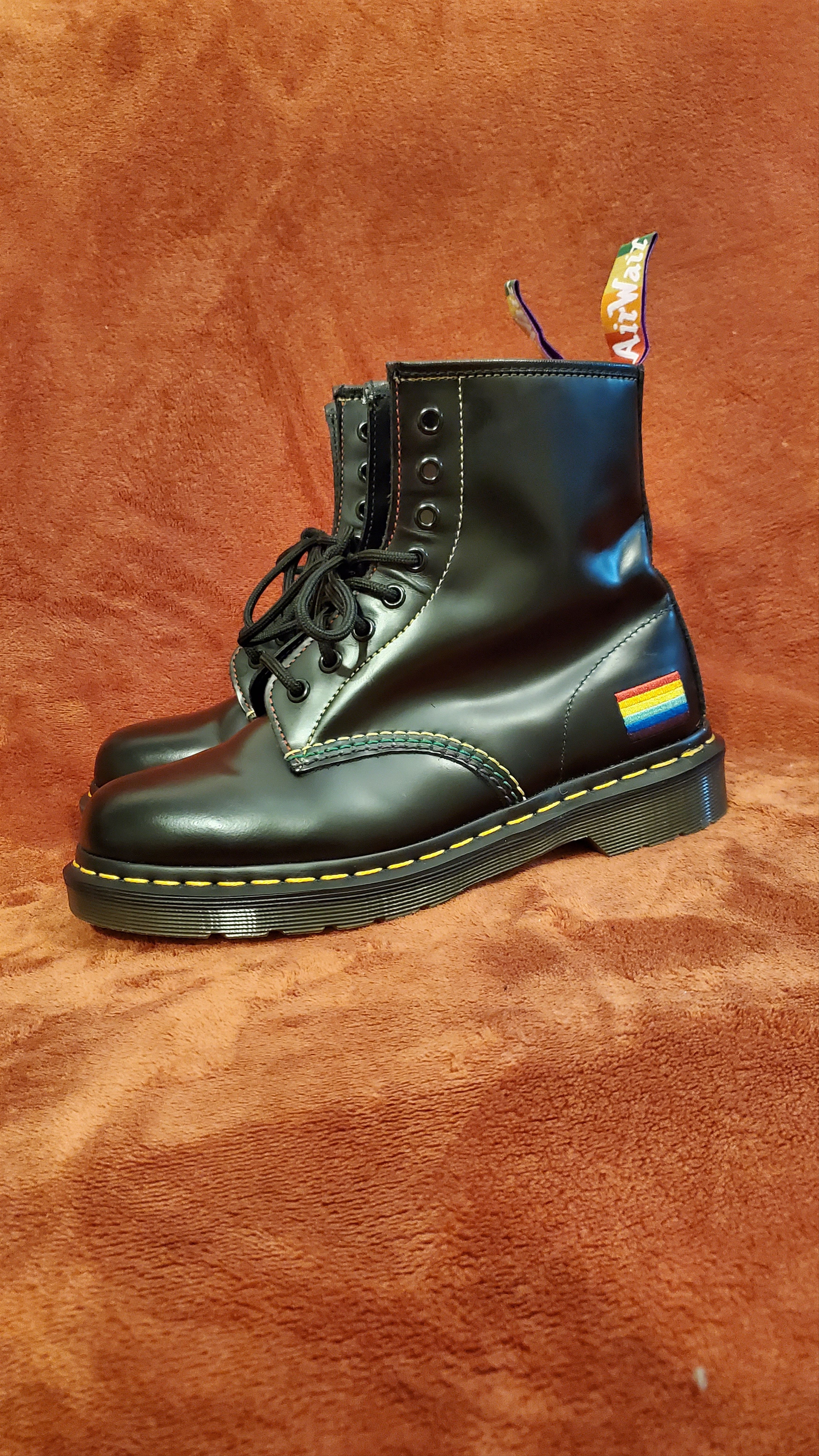 Dr. Martens DR MARTENS BLACK LEATHER PRIDE BOOTS Size US 8 / IT 38 - 8 Thumbnail