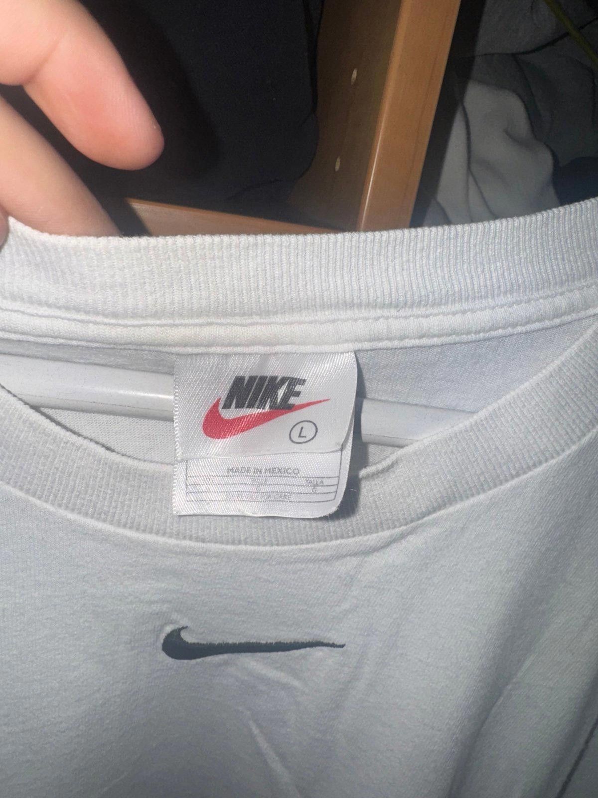 Nike Nike Vintage 90s Center Swoosh White Longsleeve Rare Sz L Size US L / EU 52-54 / 3 - 4 Thumbnail