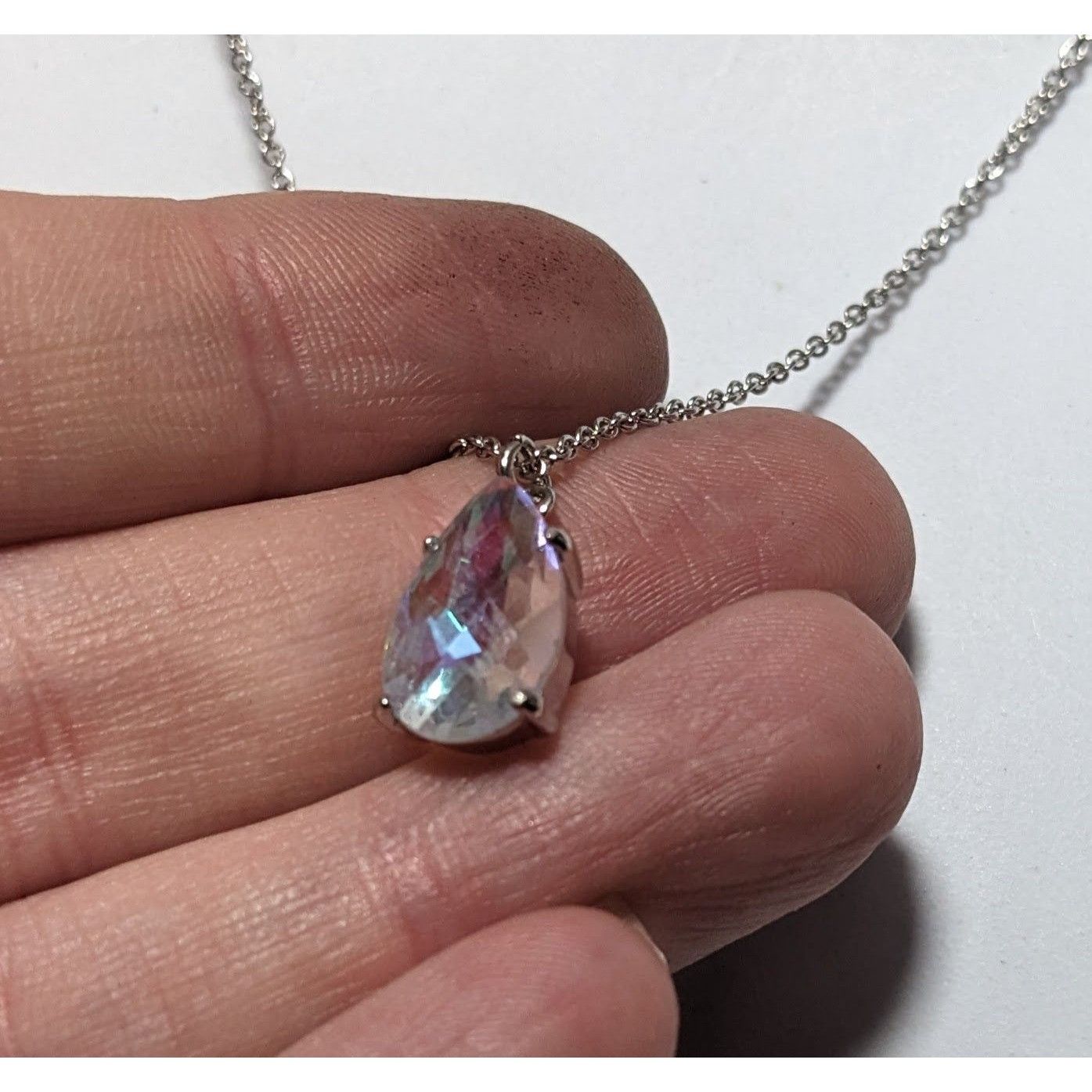 Other Whimsical Elegant Aurora Borealis Teardrop Pendant Necklace Size ONE SIZE - 7 Thumbnail