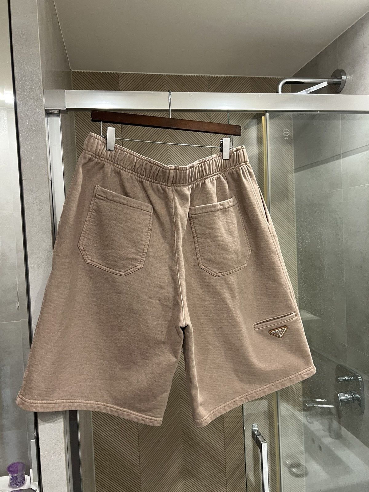 L size 1420$ Prada bermuda shorts
