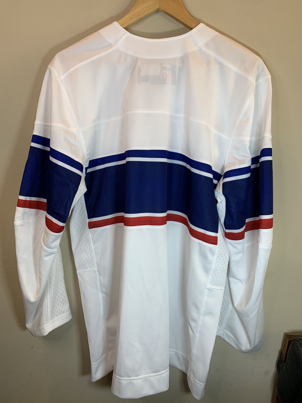 NHL × Nike *RARE* New Nike Team USA Hockey Jersey Embroidered Size US M / EU 48-50 / 2 - 2 Thumbnail