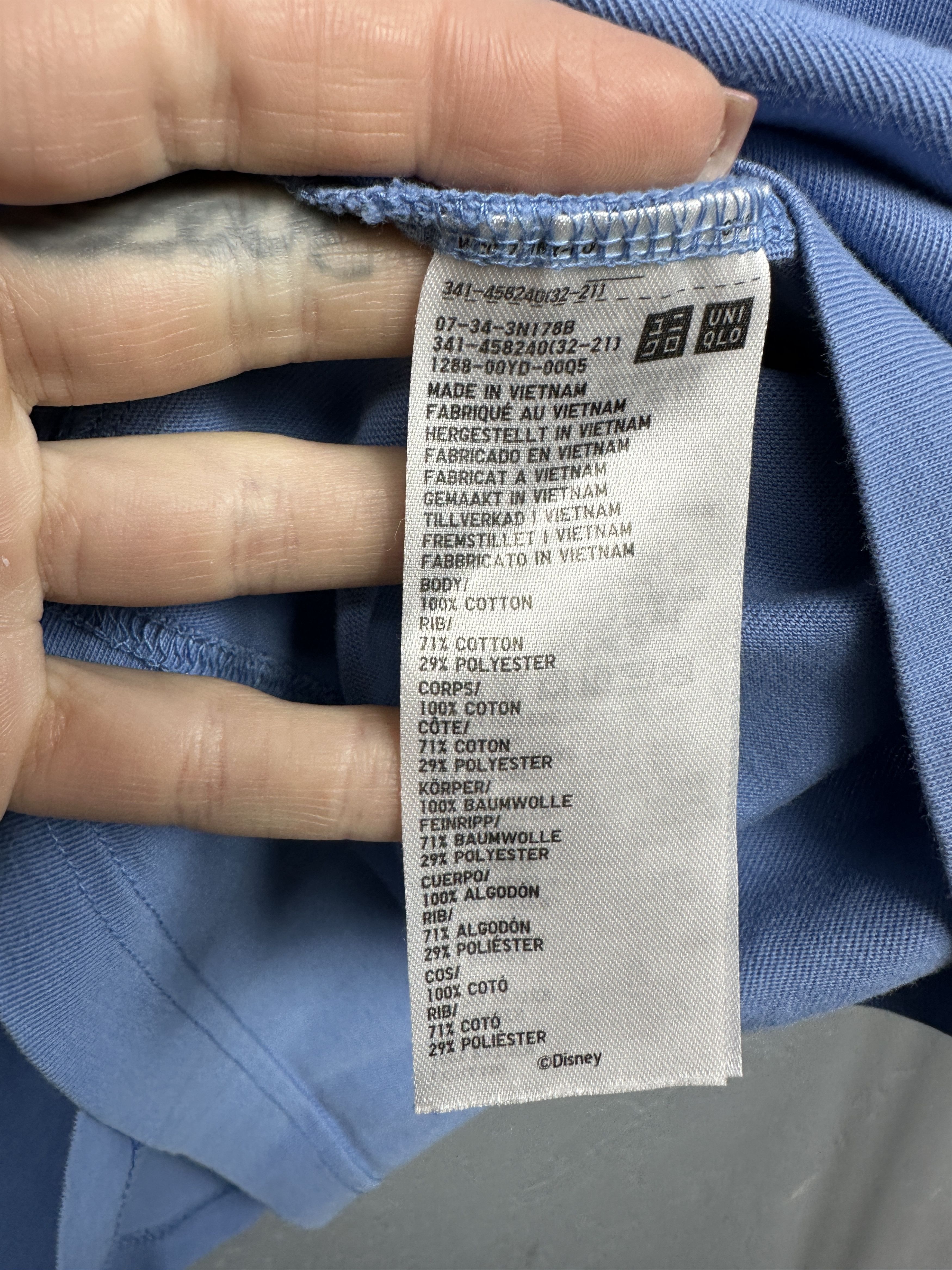 Uniqlo Uniqlo Disney Donald Duck Mens T-Shirt Size US XL / EU 56 / 4 - 7 Thumbnail