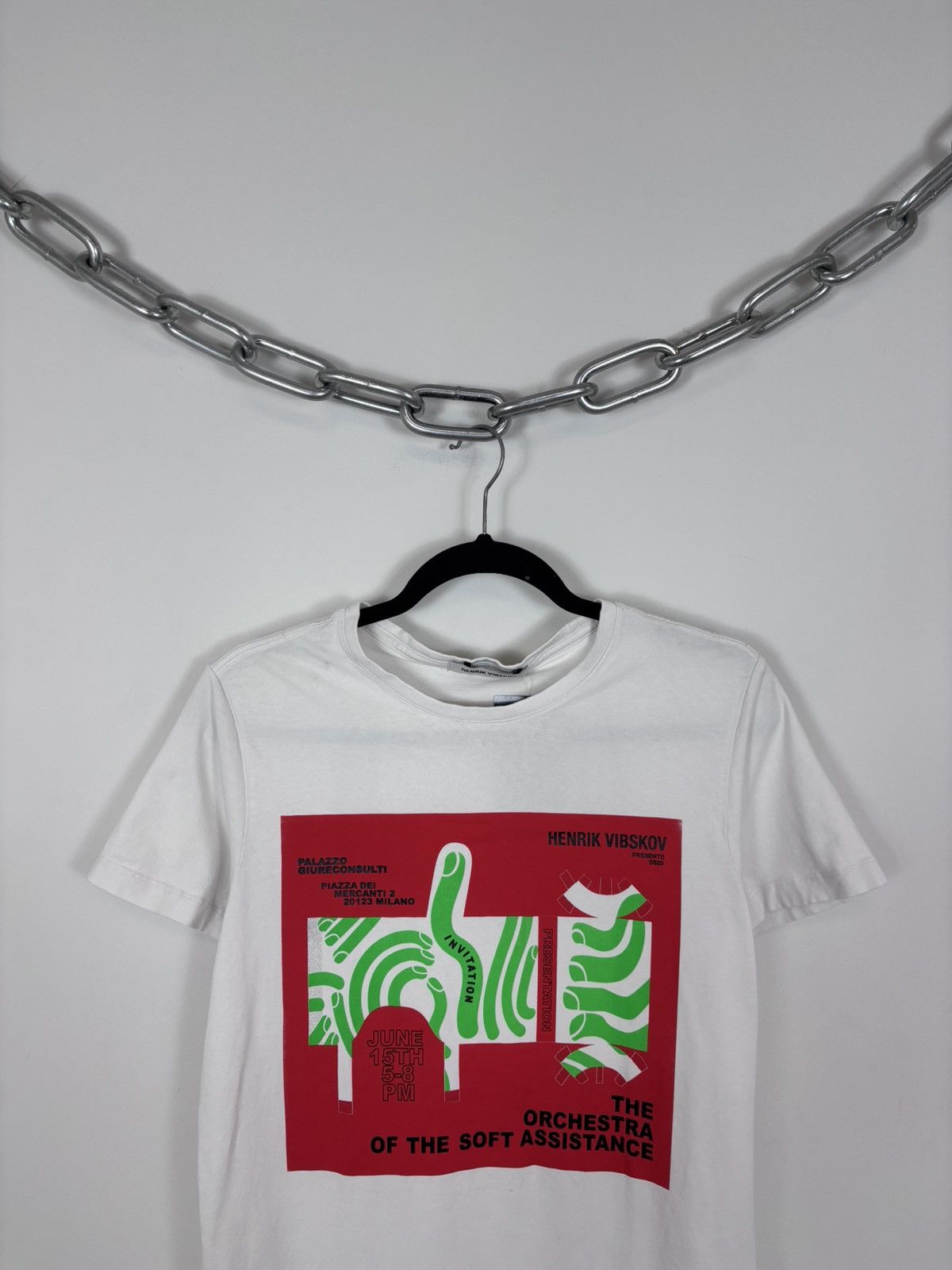 Henrik Vibskov Henrik Vibskov The Orchestra NWT Men’s Big Logo White Tee Size US S / EU 44-46 / 1 - 2 Thumbnail