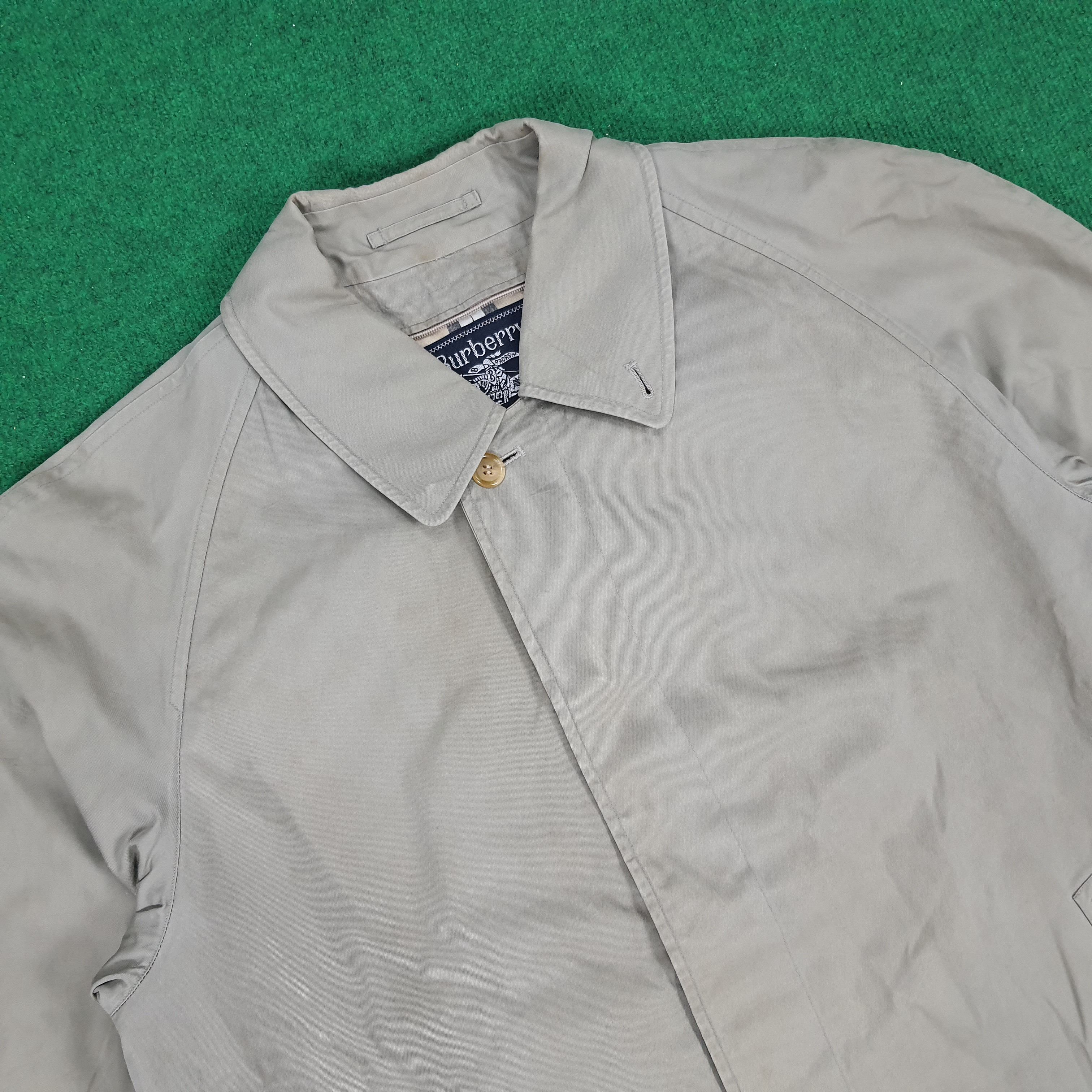 Burberry × Vintage Vintage Burberrys Nova Check Formal Trench Coat Jacket Size US XL / EU 56 / 4 - 2 Thumbnail