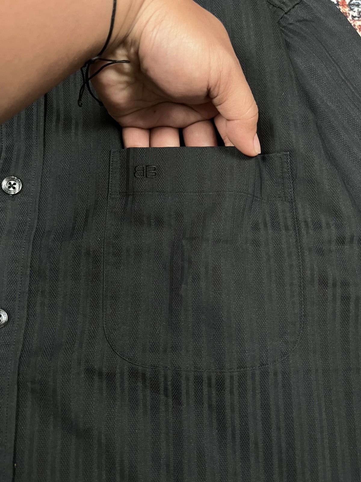 Balenciaga Balenciaga BB Logo Pocket Button Up Shirt Size US L / EU 52-54 / 3 - 7 Thumbnail