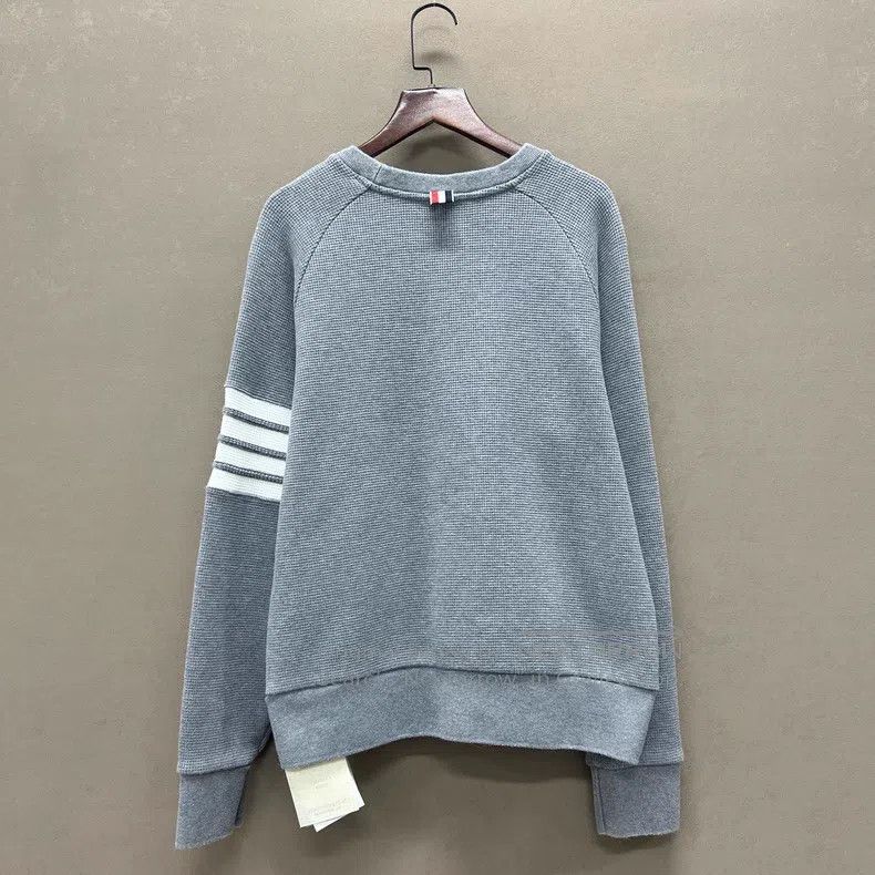Thom Browne Thom Browne Gray Waffle Sweatshirt Size US M / EU 48-50 / 2 - 2 Thumbnail