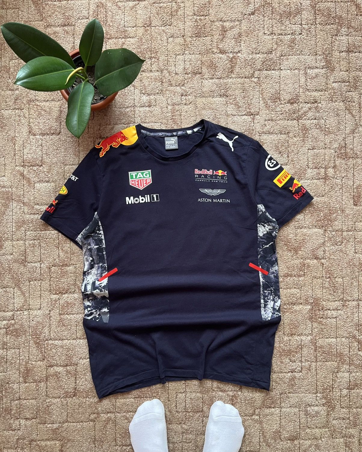 Puma × Red Bull Puma Red Bull Formula One Team Racing Bentley Streetwear Tee Size US L / EU 52-54 / 3 - 2 Thumbnail