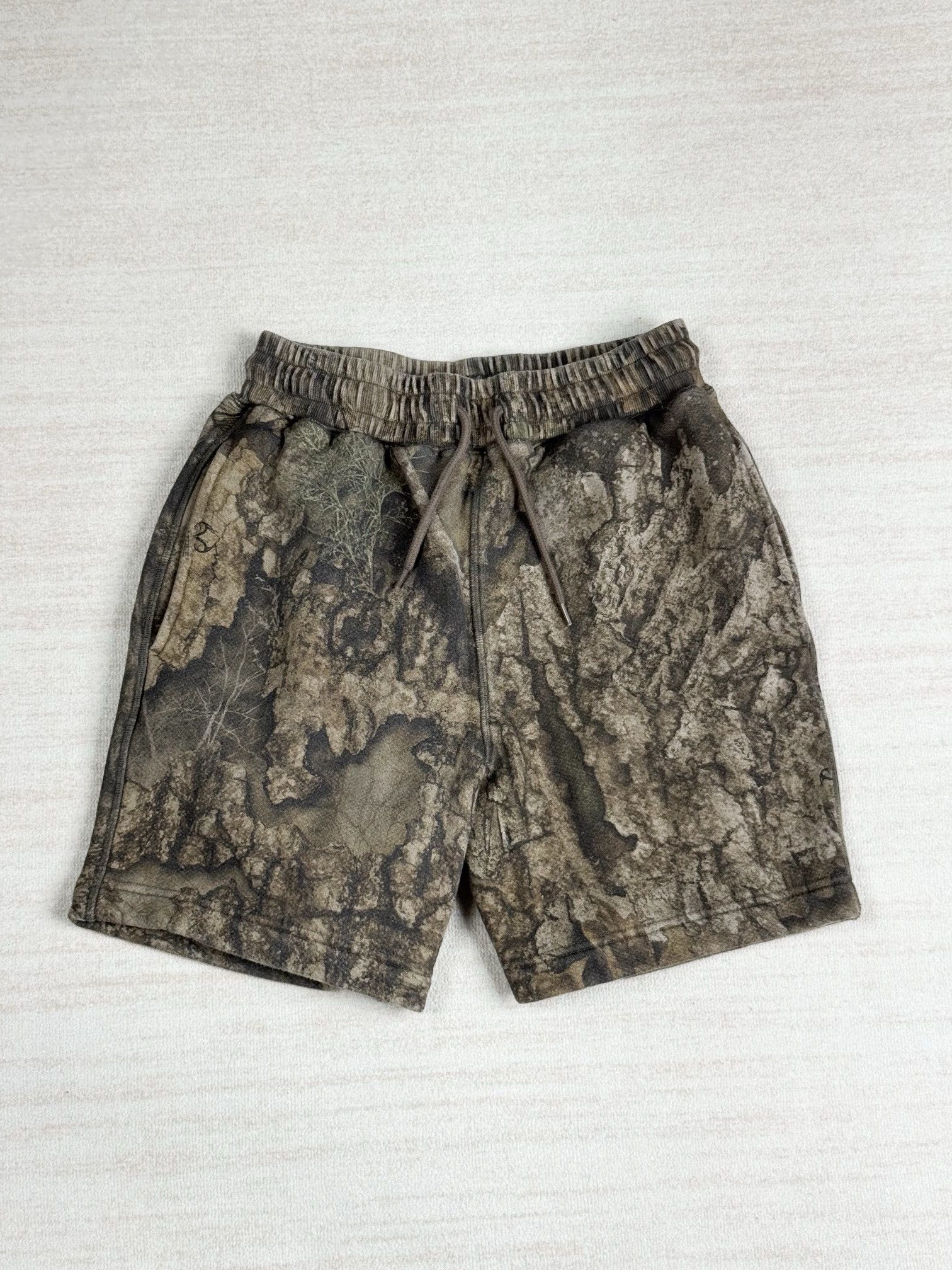 Cole Buxton real tree camo shorts Size US 28 / EU 44 - 5 Thumbnail