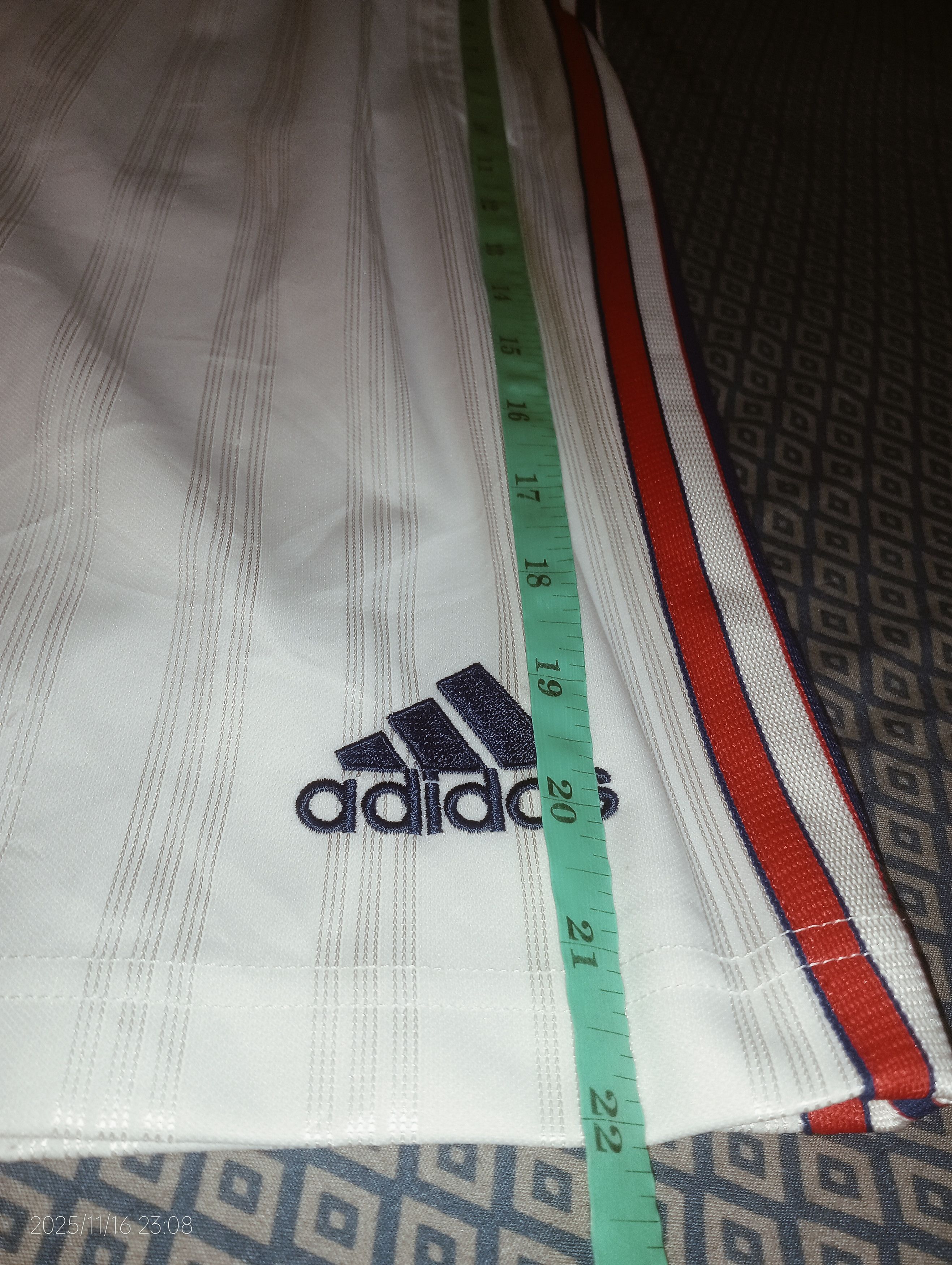 Adidas Vintage Adidas Shorts France Colourway Size US 34 / EU 50 - 13 Thumbnail