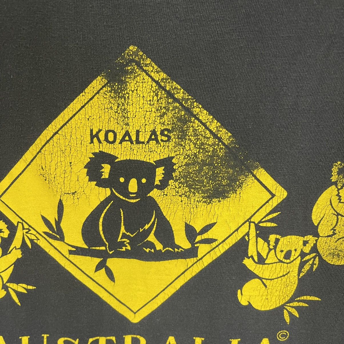 Vintage Vintage 90’s Koalas Australia Big Logo Shortsleeve Tee Size US L / EU 52-54 / 3 - 6 Thumbnail