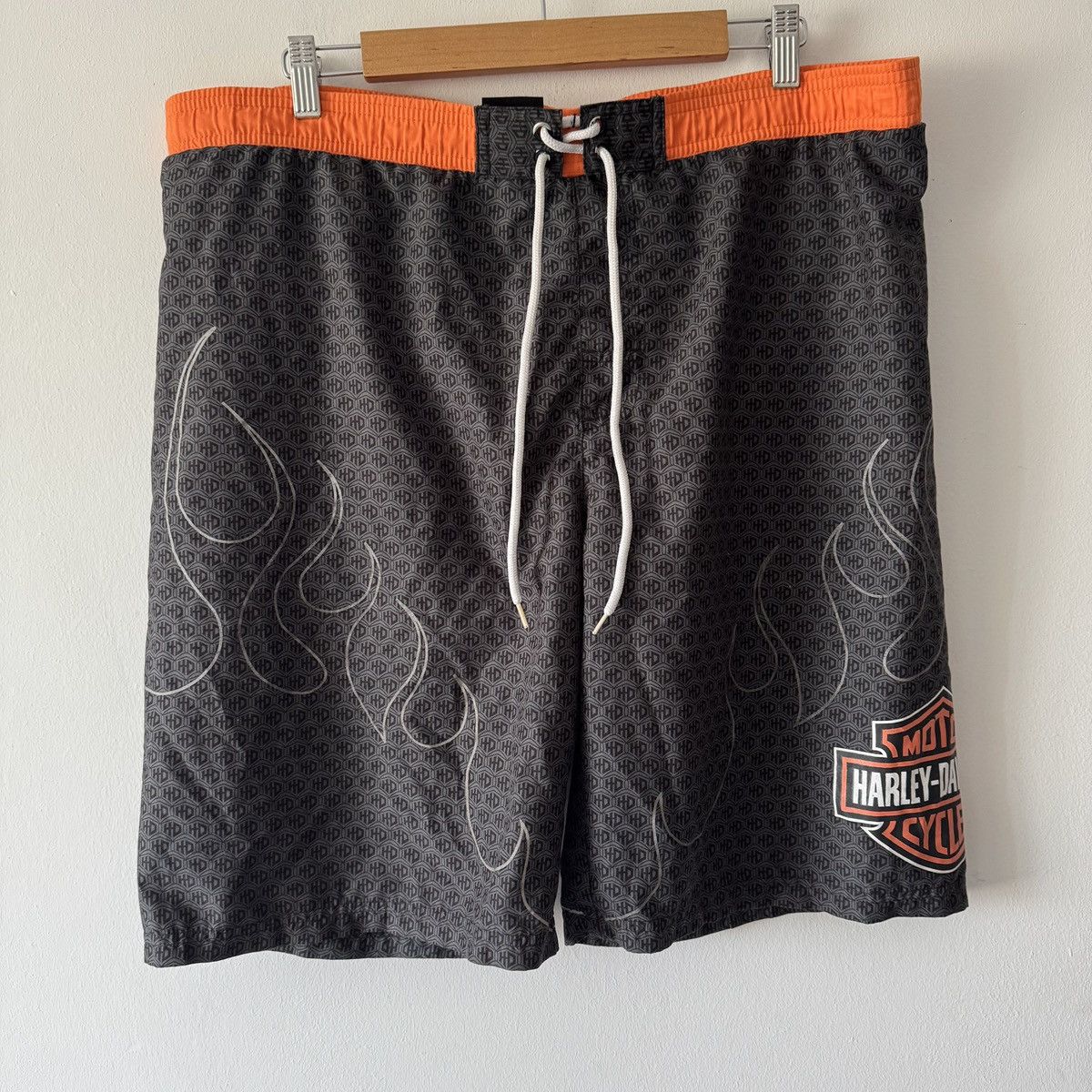 🔥 Harley-Davidson Flame Logo Shorts
