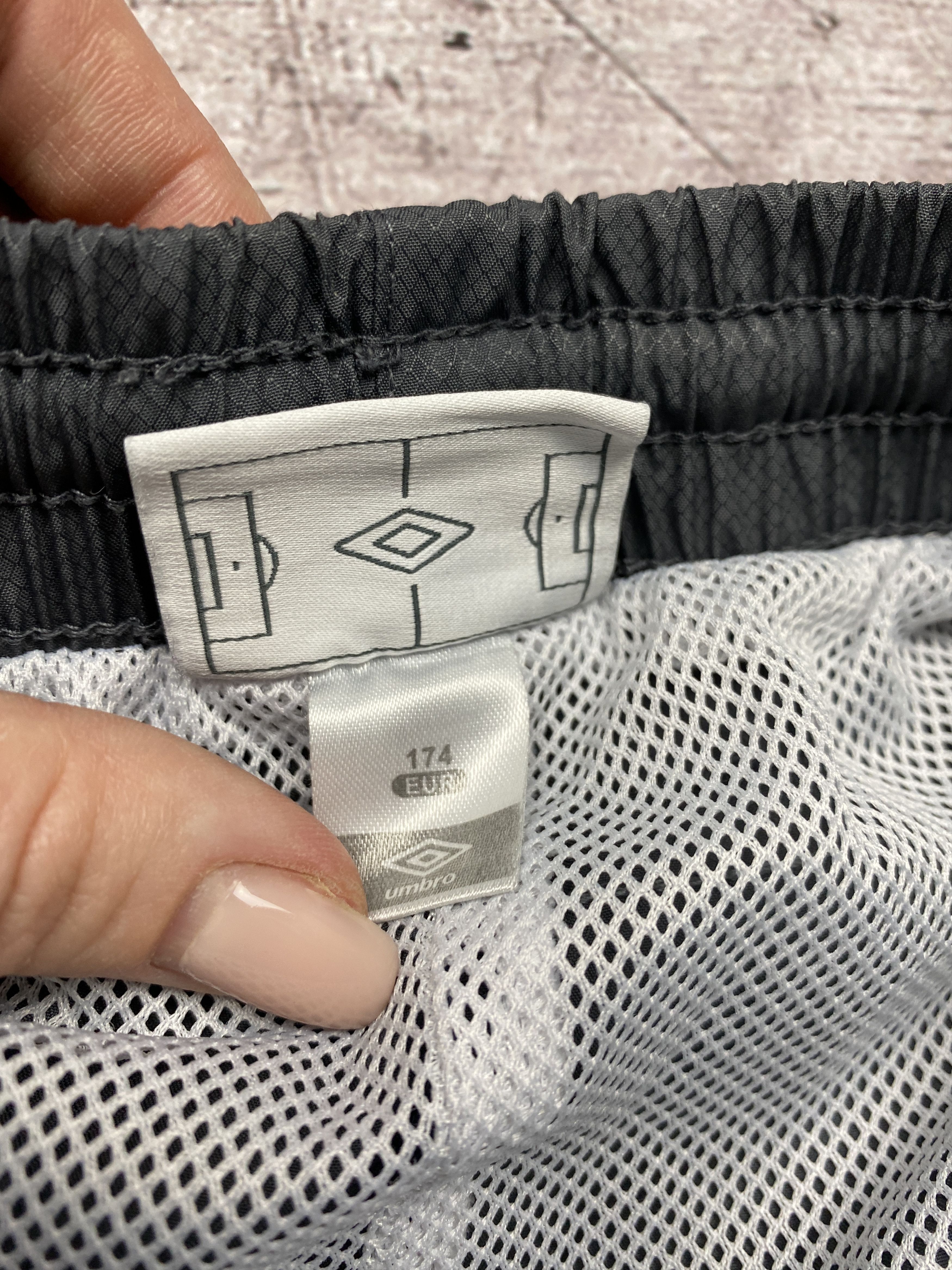 Umbro × Vintage Umbro Vintage Mens Nylon Baggy Parachute Pants y2k Size US 32 / EU 48 - 6 Thumbnail