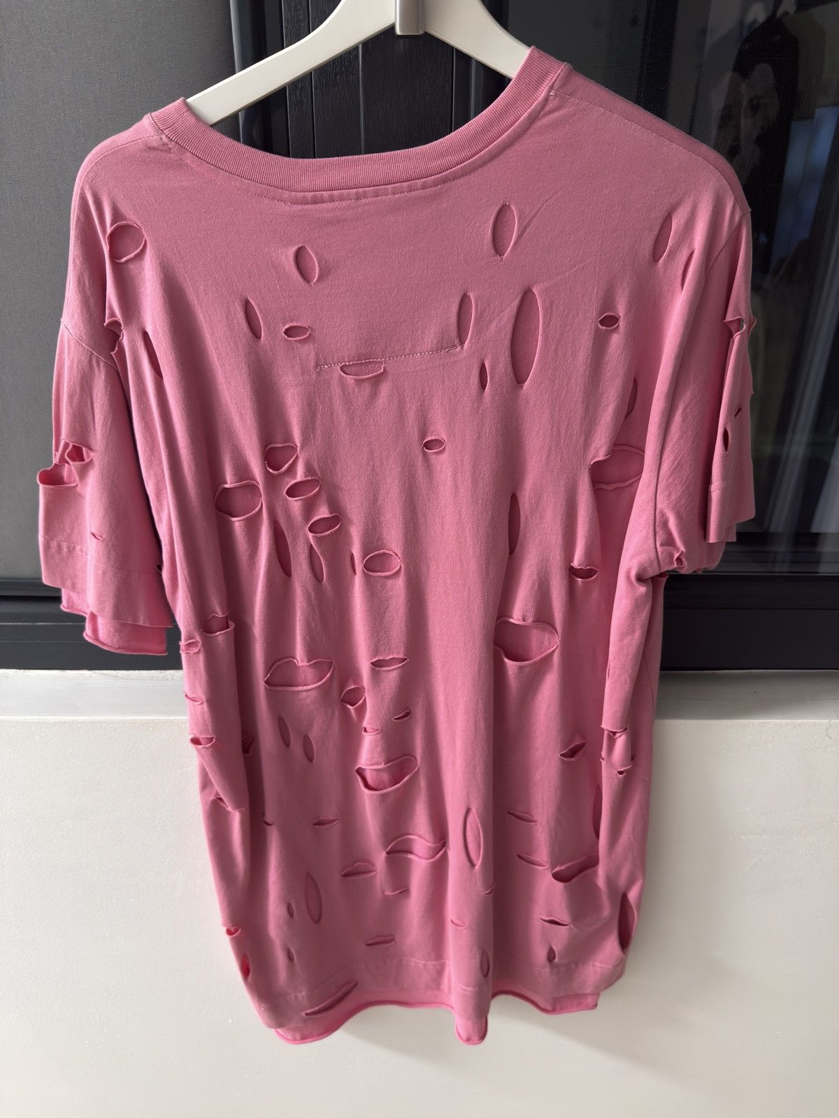 Givenchy Givenchy Oversize Distressed T-shirt Pink Size US XXS / EU 40 - 2 Thumbnail