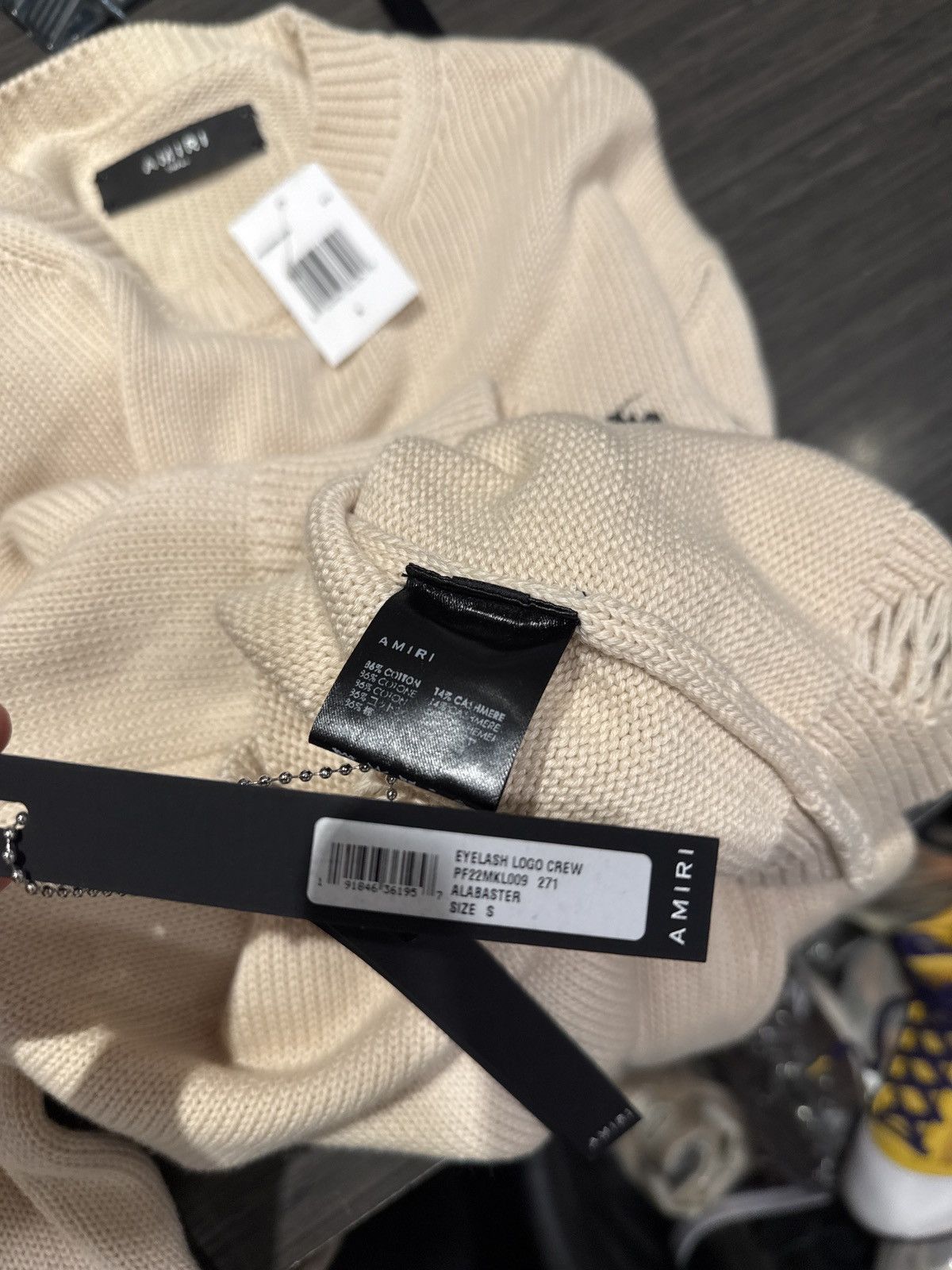 Amiri Amiri Front Logo Crewneck Cream Size US S / EU 44-46 / 1 - 4 Thumbnail