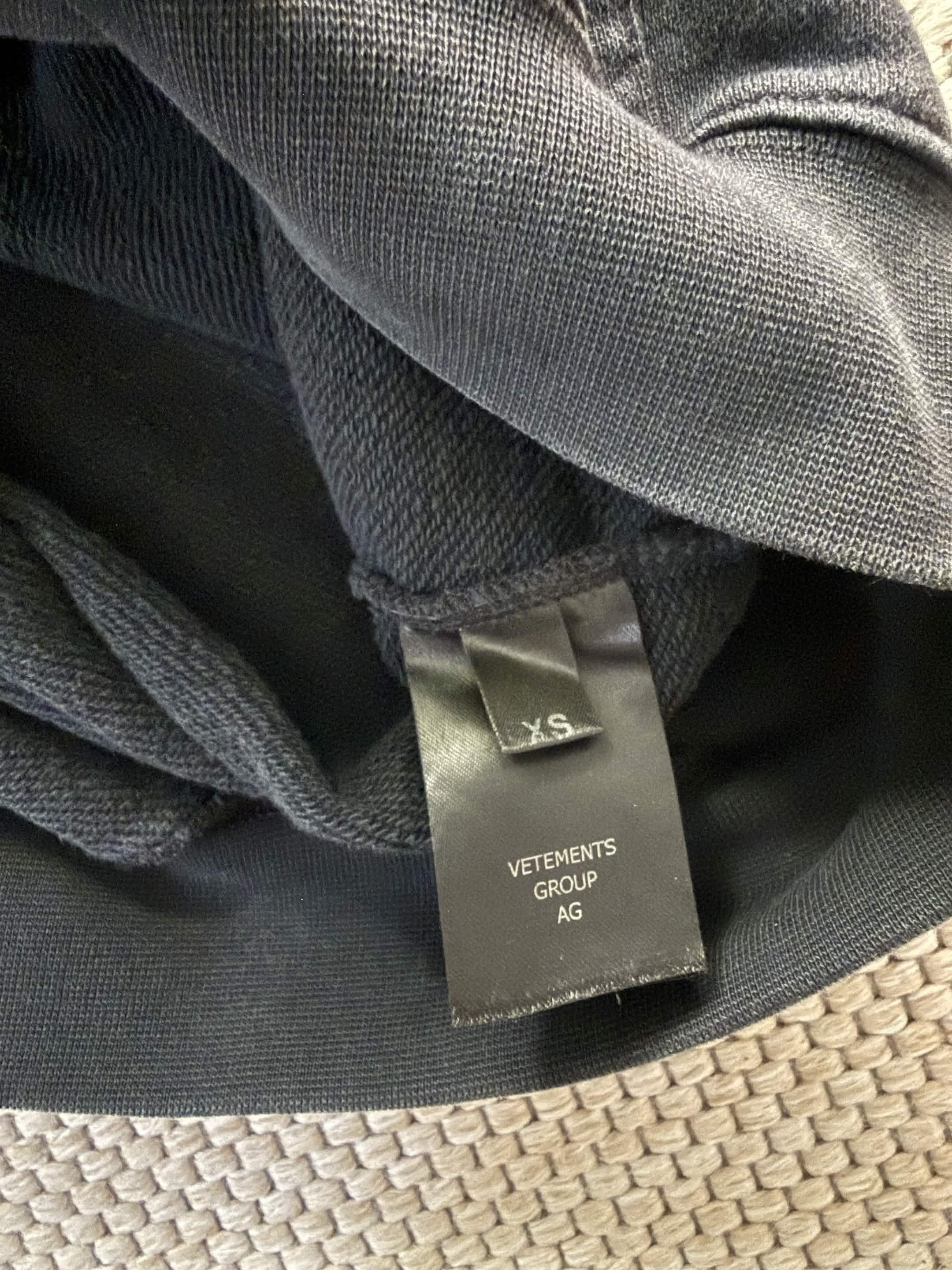Vetements Vetements Iconic Logo Hoodie Size US XS / EU 42 / 0 - 6 Thumbnail