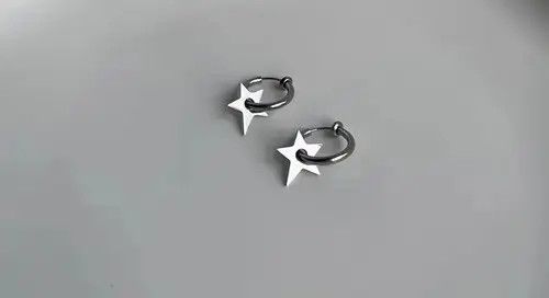 Vintage Retro star stud earrings Size ONE SIZE - 3 Thumbnail