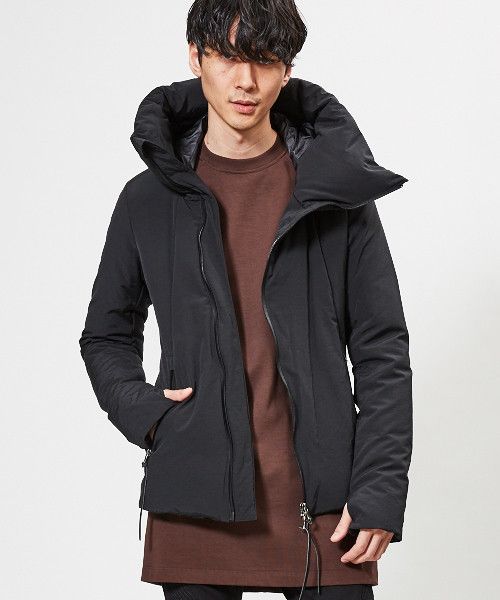 The Viridi-anne AW16 Down Vest JP 3 Fits US M Co/Ny Size US M / EU 48-50 / 2 - 8 Thumbnail